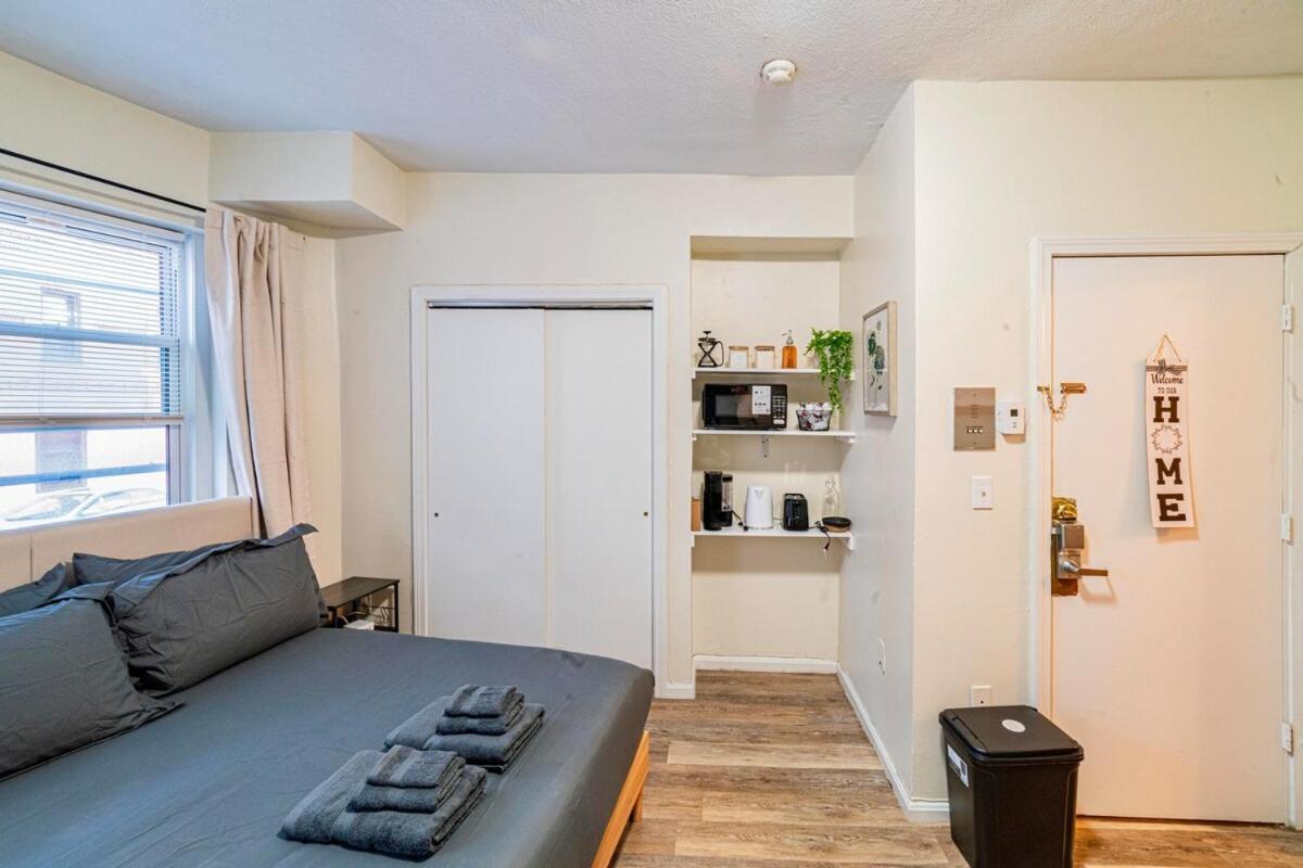 Cozy Near Massart & Longwood, 3-min Walk To T * Boston