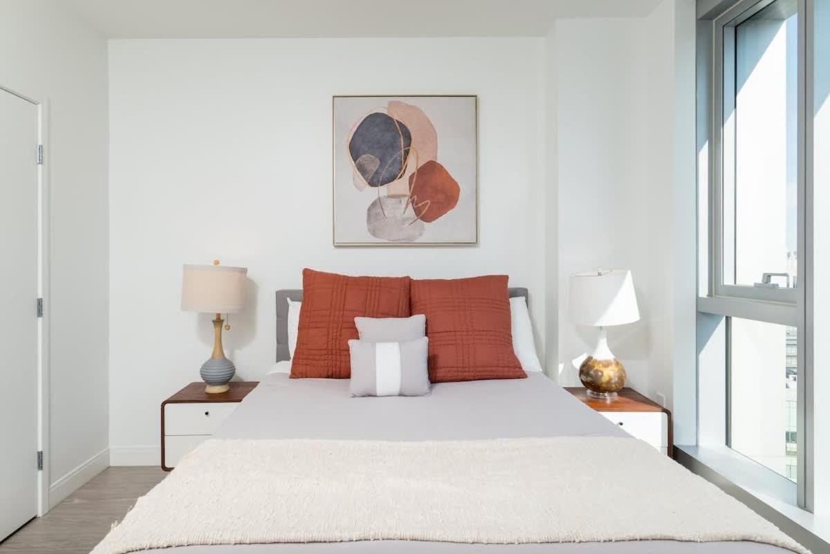 Apartment 3br & Den Penthouse Common Mgh & Tufts Boston