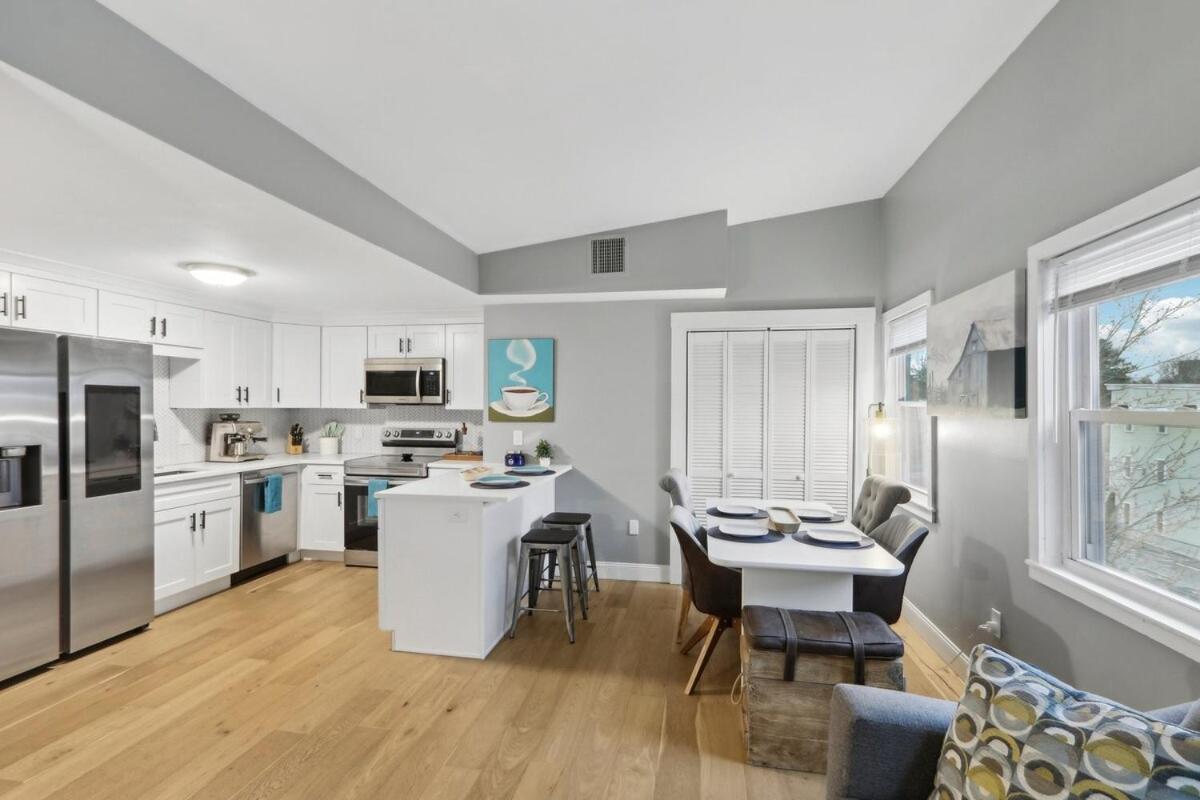 New Southie Penthouse With Private Roof Deck Apartment Boston