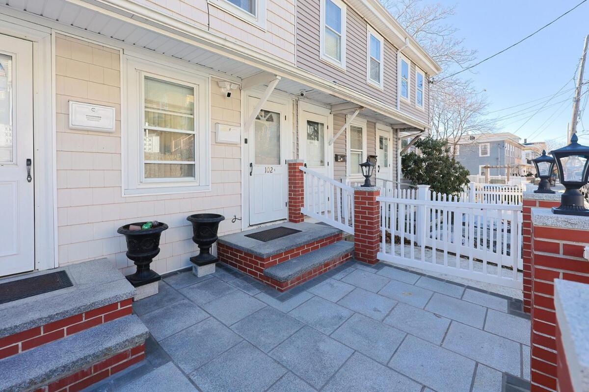 Apartment Eastie Roomy 3br With Easy And Airport Access *