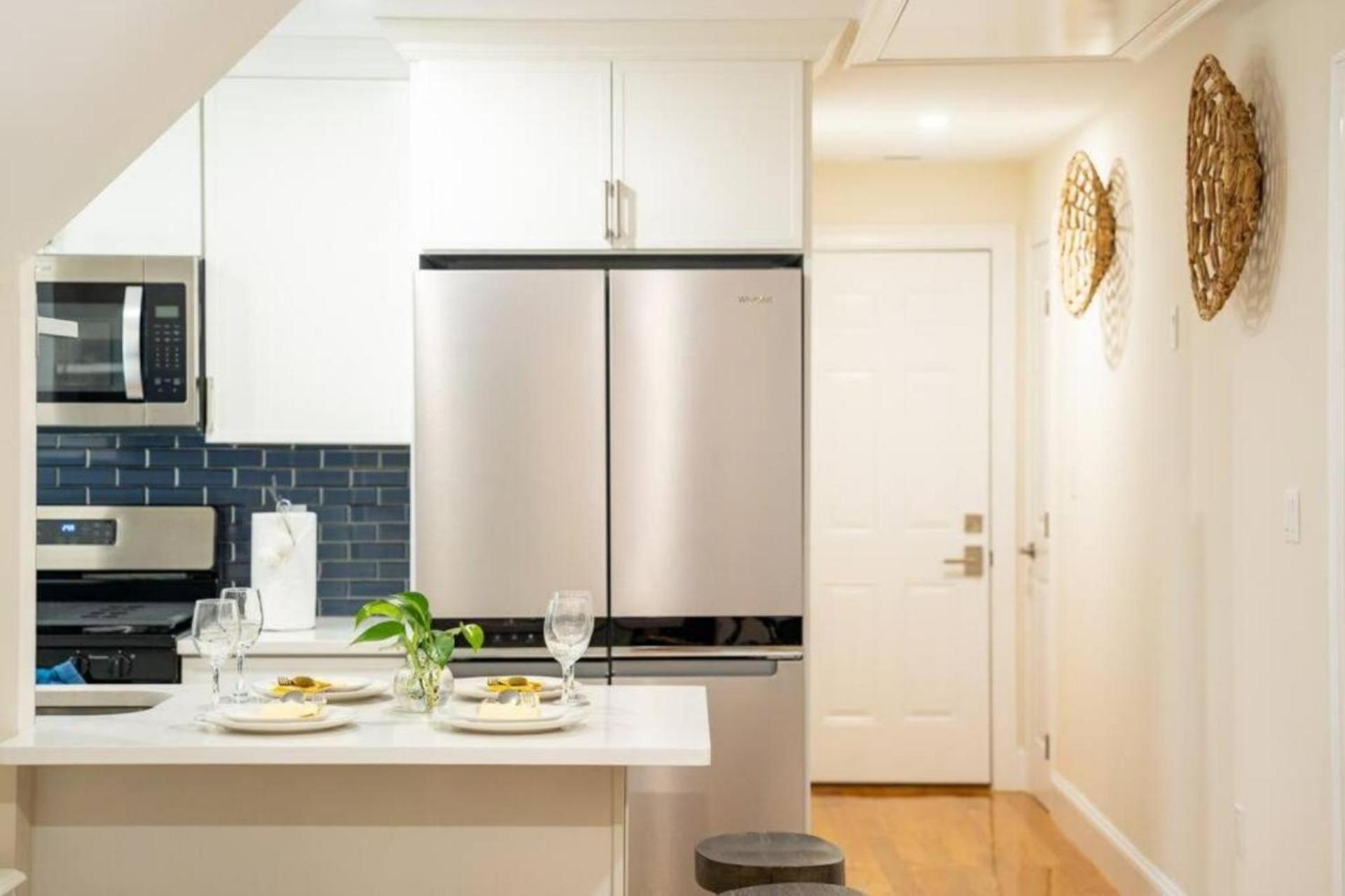 Apartment 80-3 3br - Cozy Near Dorchester Center