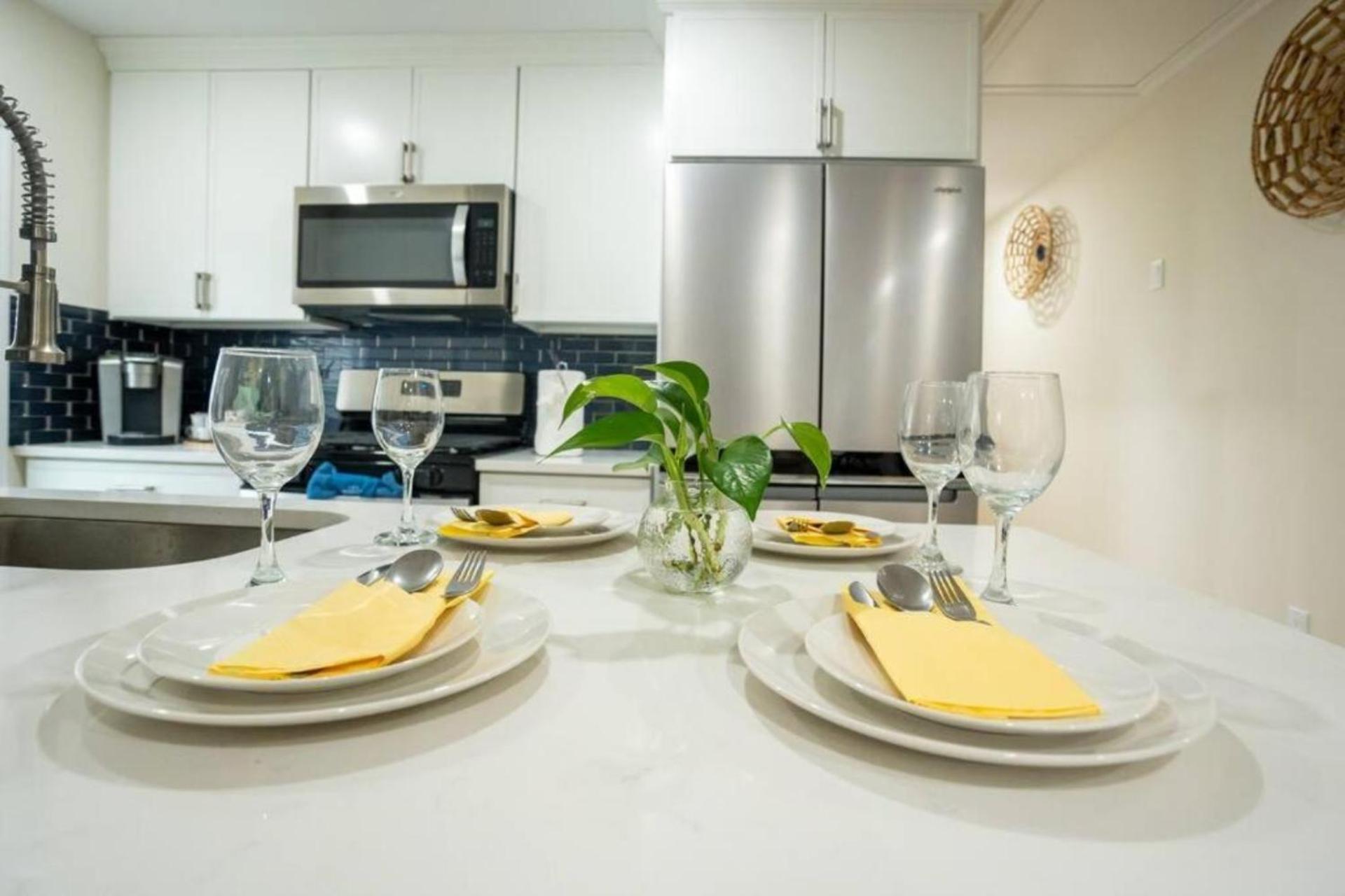 80-3 3br - Cozy Near Dorchester Center Apartment *