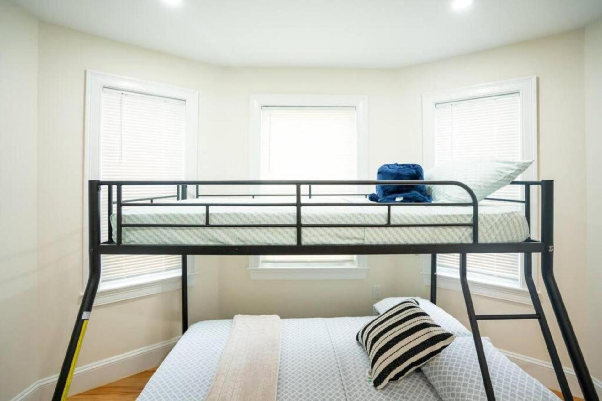 80-3 3br - Cozy Near Dorchester Center