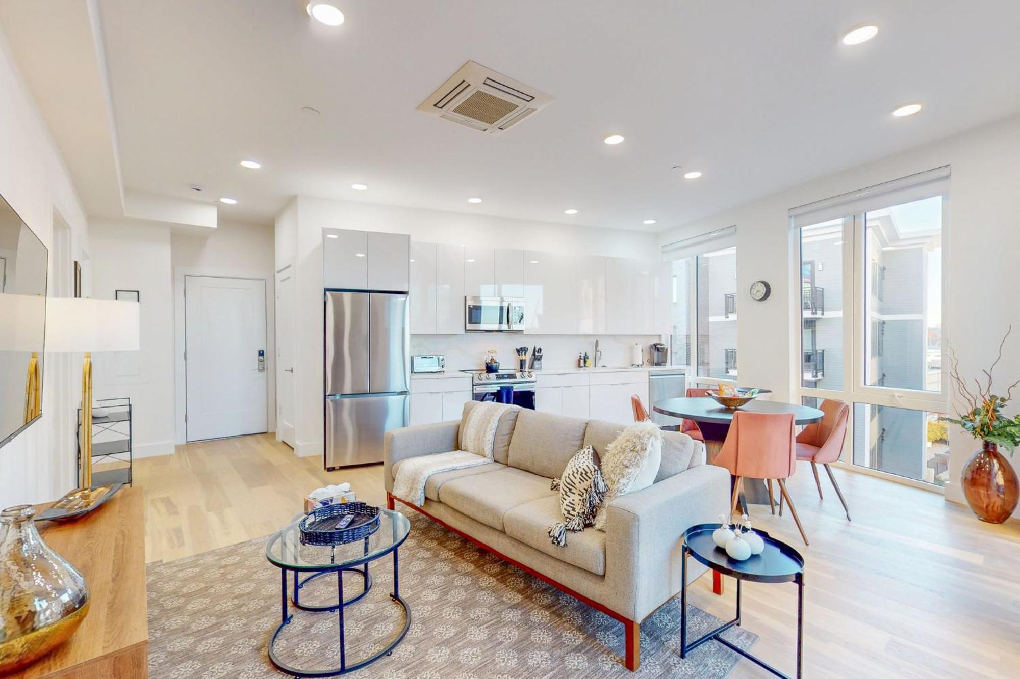 Luxury 2-bed At The Vera Rooftop Deck, Near Mbta * Boston