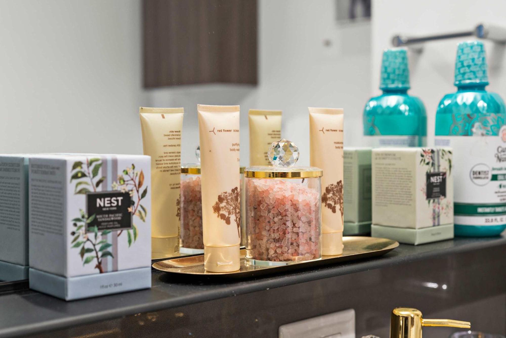 Cozy Family In With A Pool And Gym Apartment