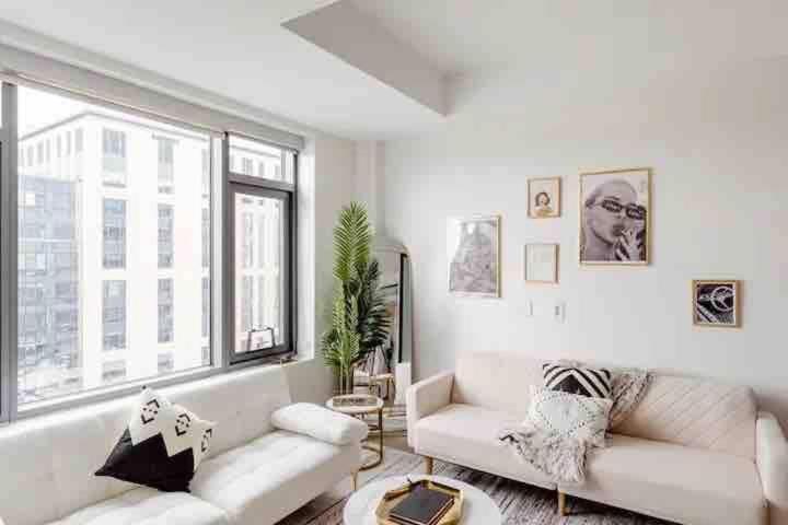 South End Oasis W Pool & Gym Apartment