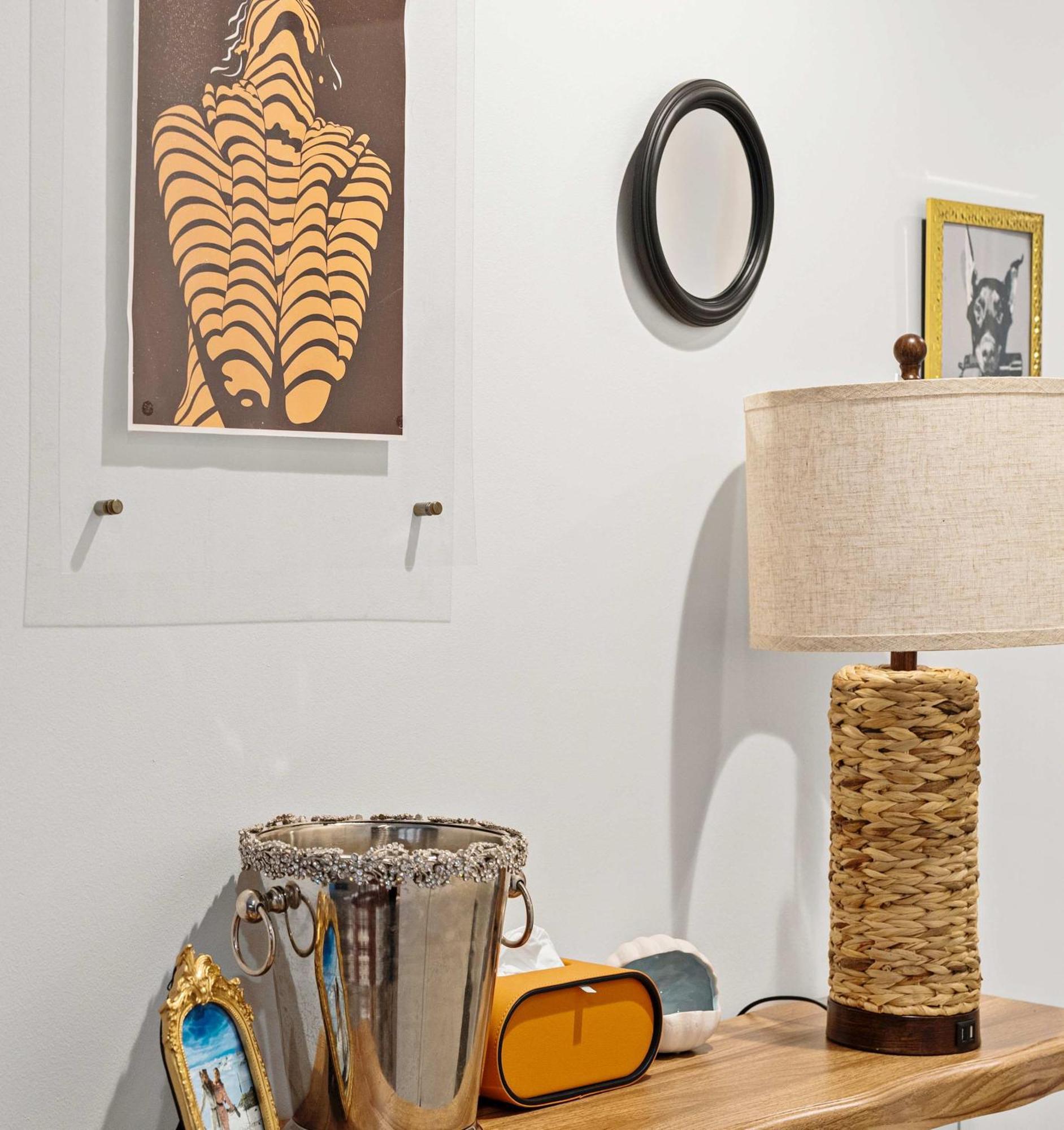 Apartment The Dazzling Two-bedroom Two-bath In