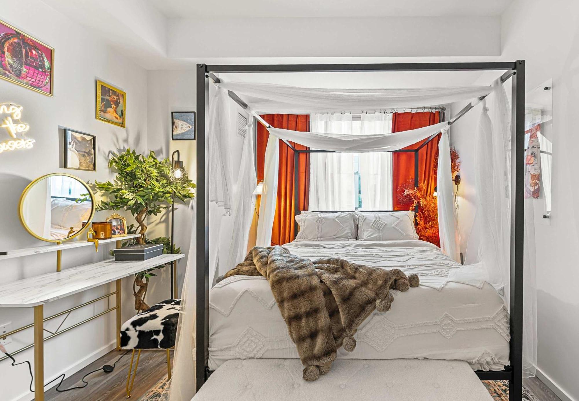 Apartment Family In With Pool Gym & Balcony - Perfect Boston