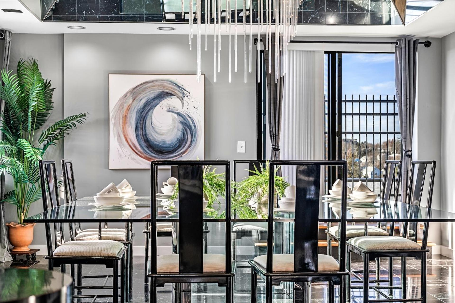 Luxury Massive Penthouse In Watertown