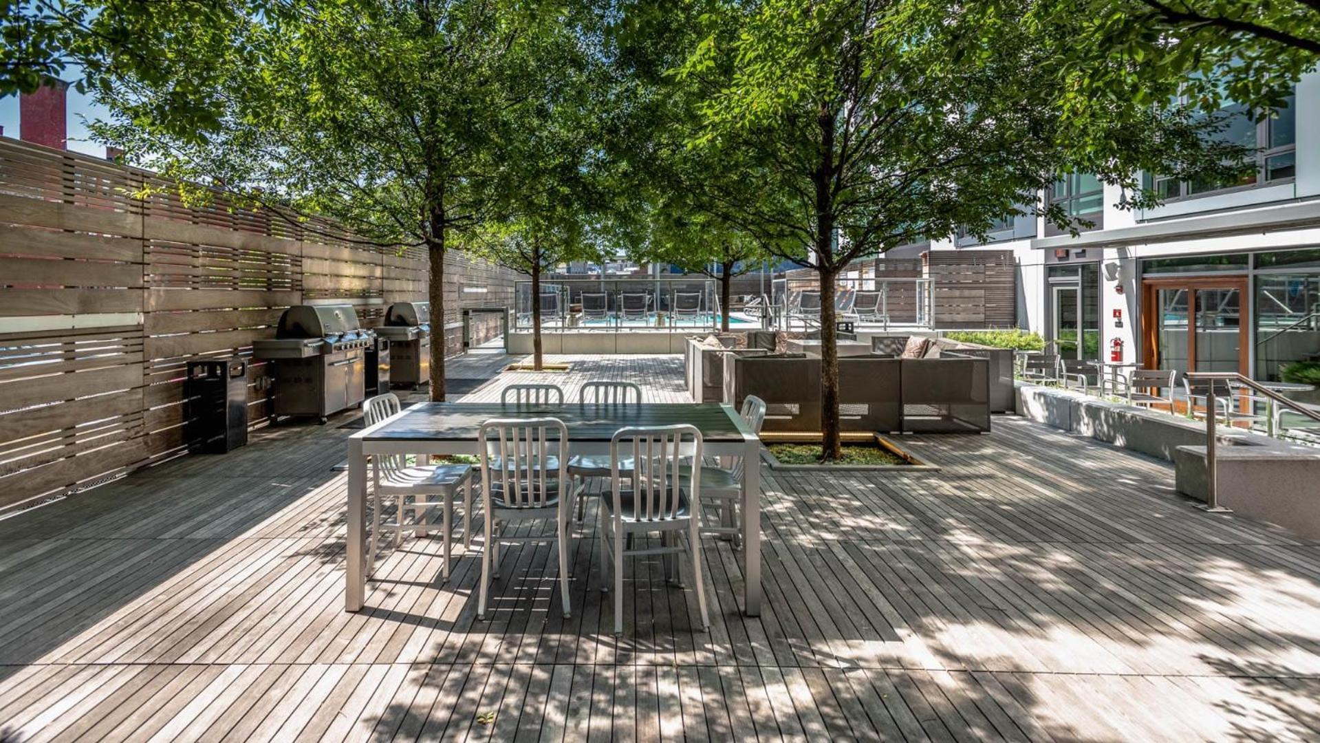 South End Family With Pool Gym & Downtown Yay Apartment