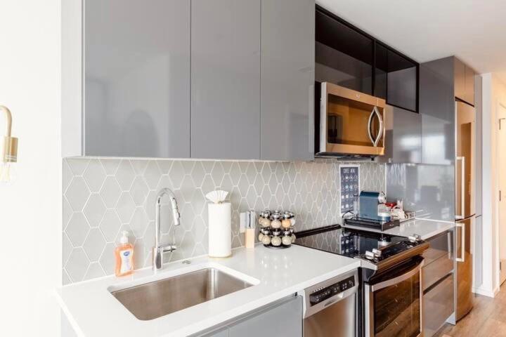 Splendid One-bedroom Sanctuary In * Boston