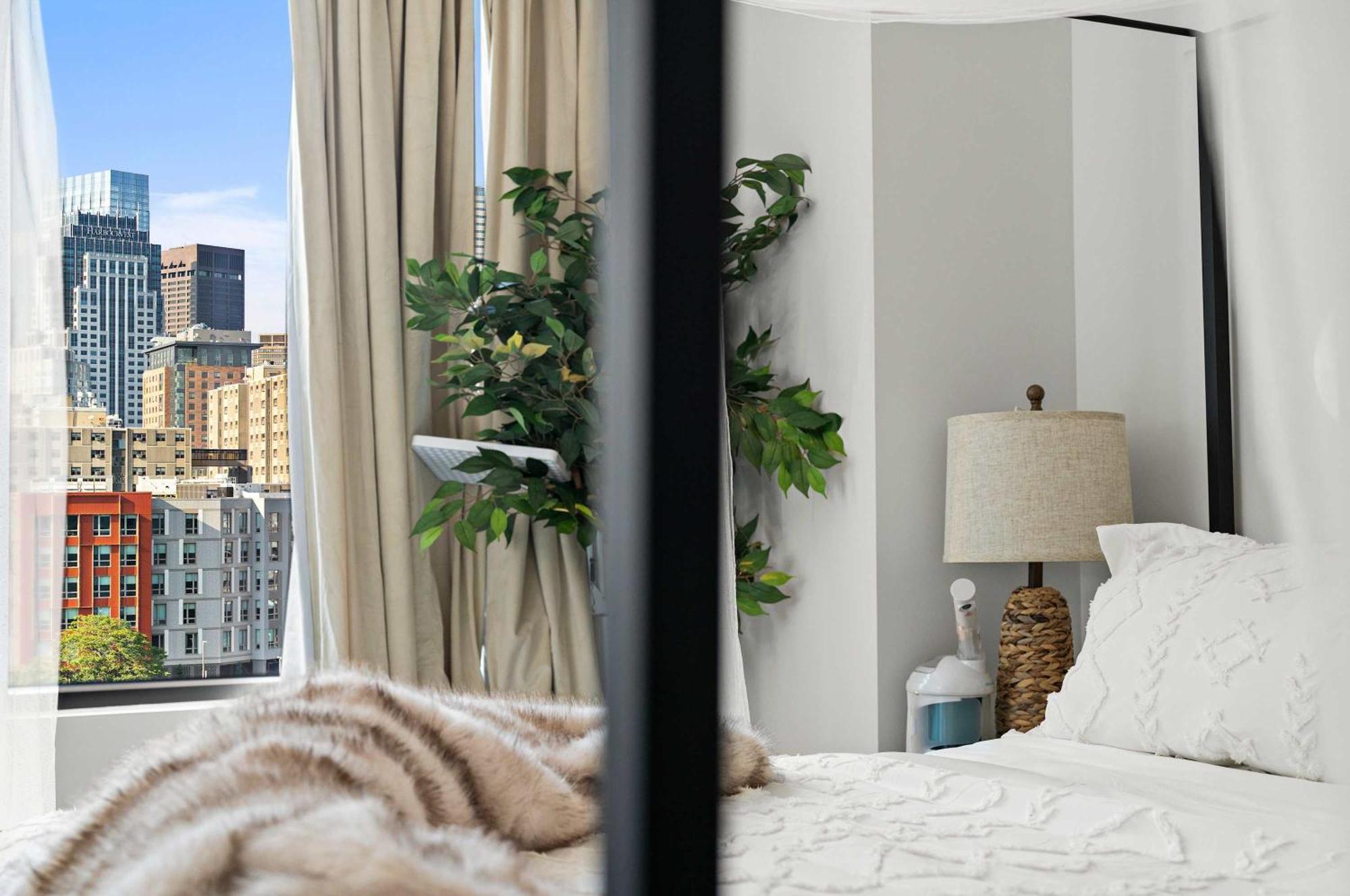 Apartment The Dazzling Two-bedroom Two-bath In