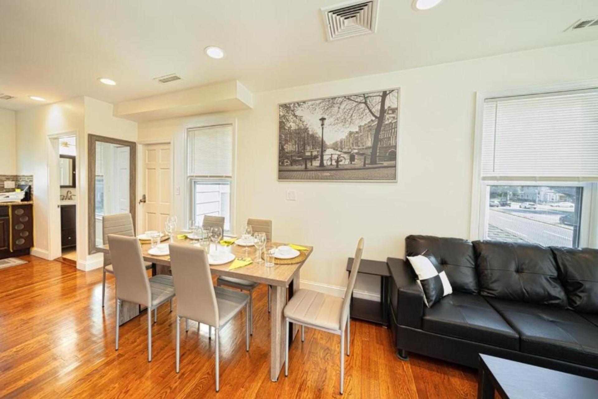 Comfortable 4br Getaway - Pet-friendly - Near I-93 & Red Line 988 Boston