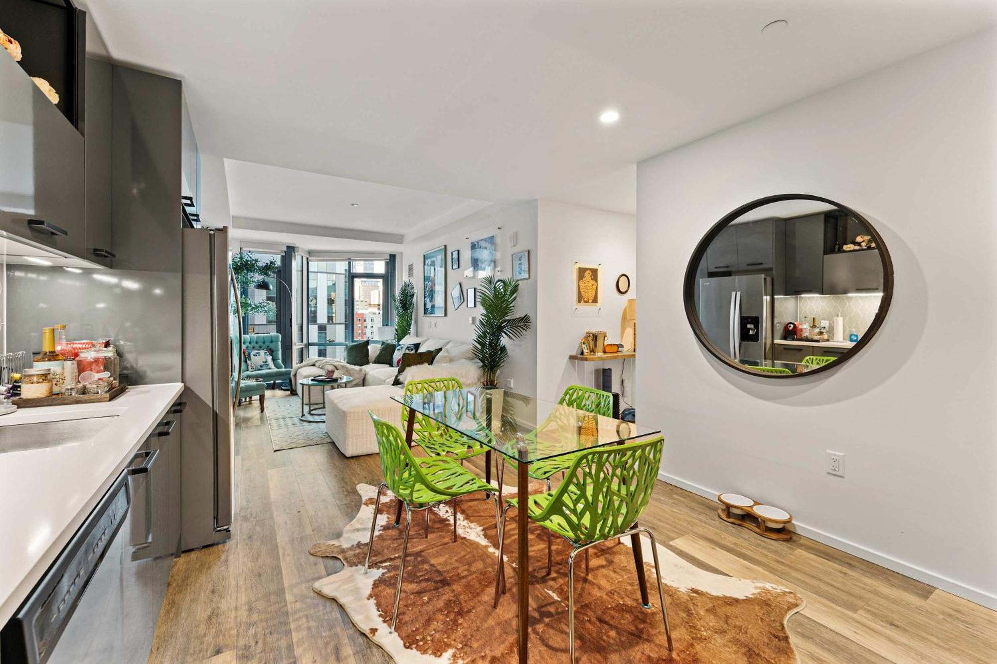 Cozy Family In With A Pool And Gym Apartment *