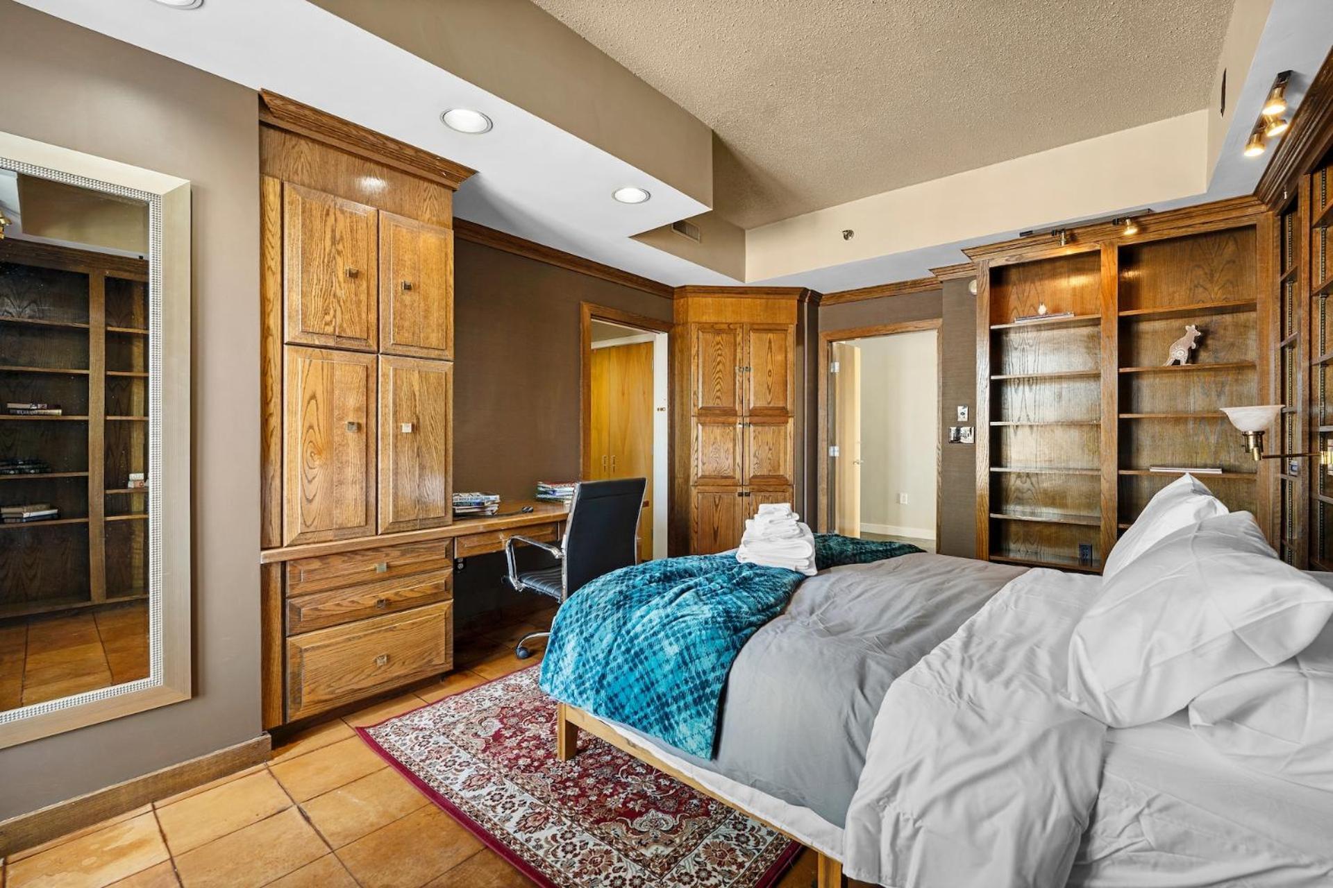 Luxury Massive Penthouse In Watertown