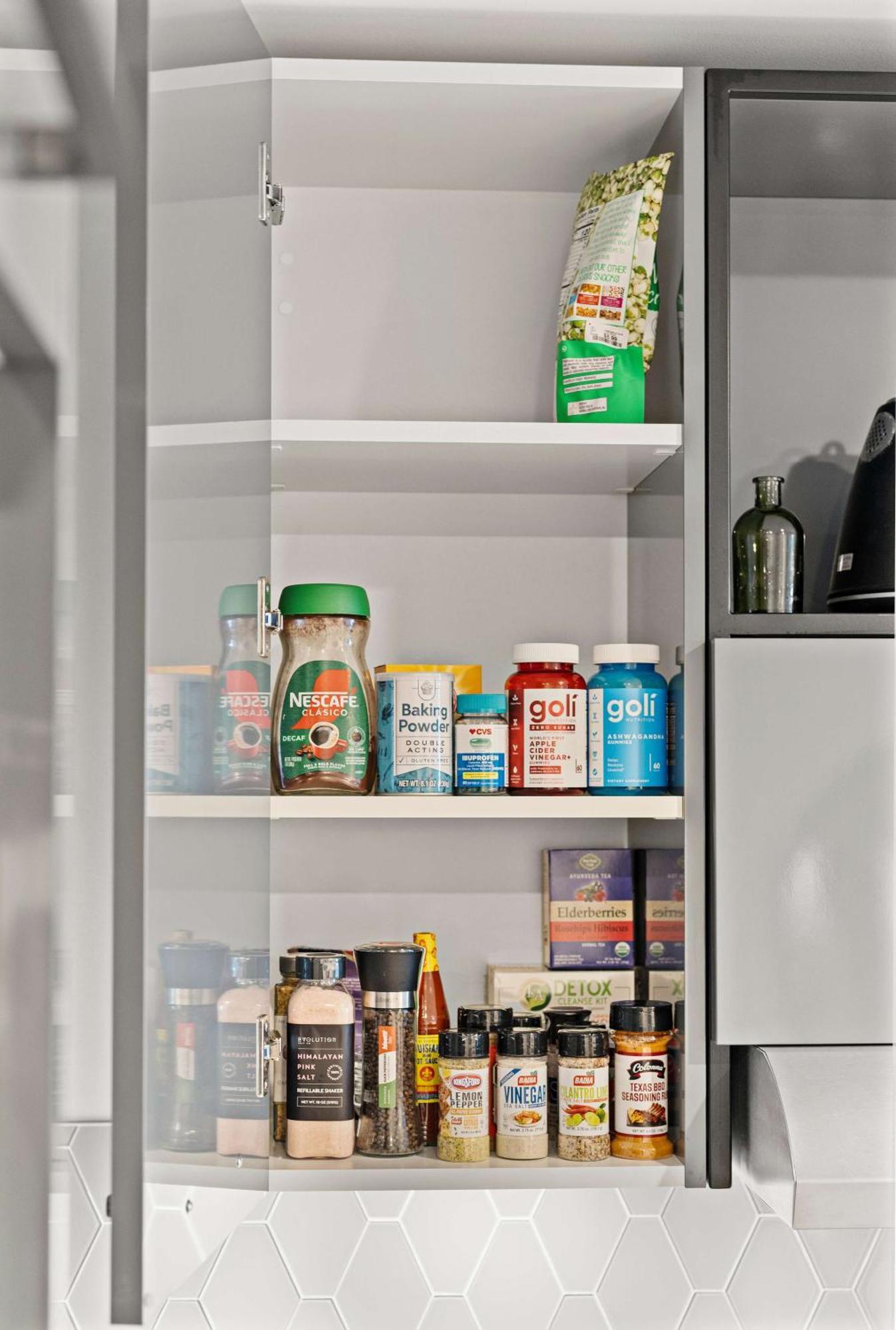 Apartment Cozy Family In With A Pool And Gym