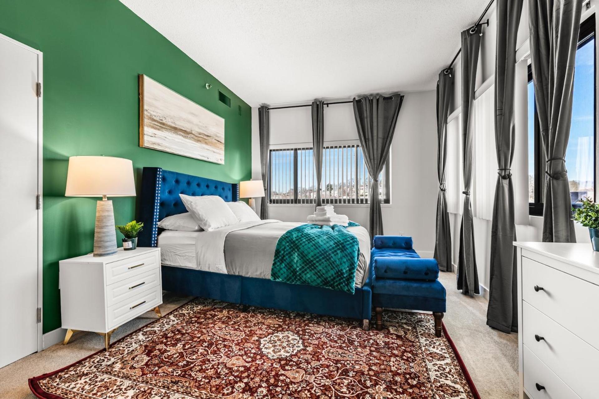 Luxury Massive Penthouse In Watertown Apartment