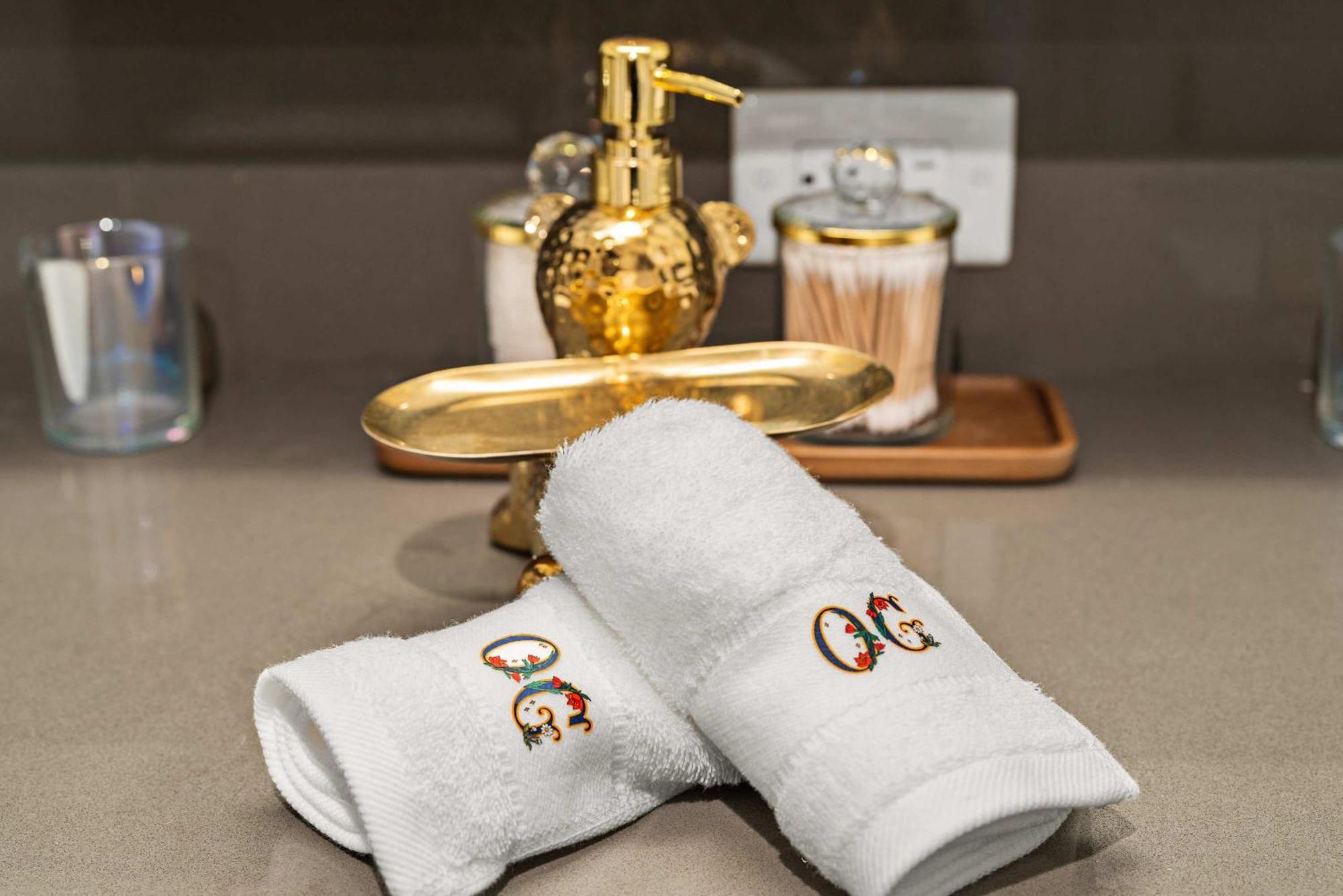 South End Family With Pool Gym & Downtown Yay Boston