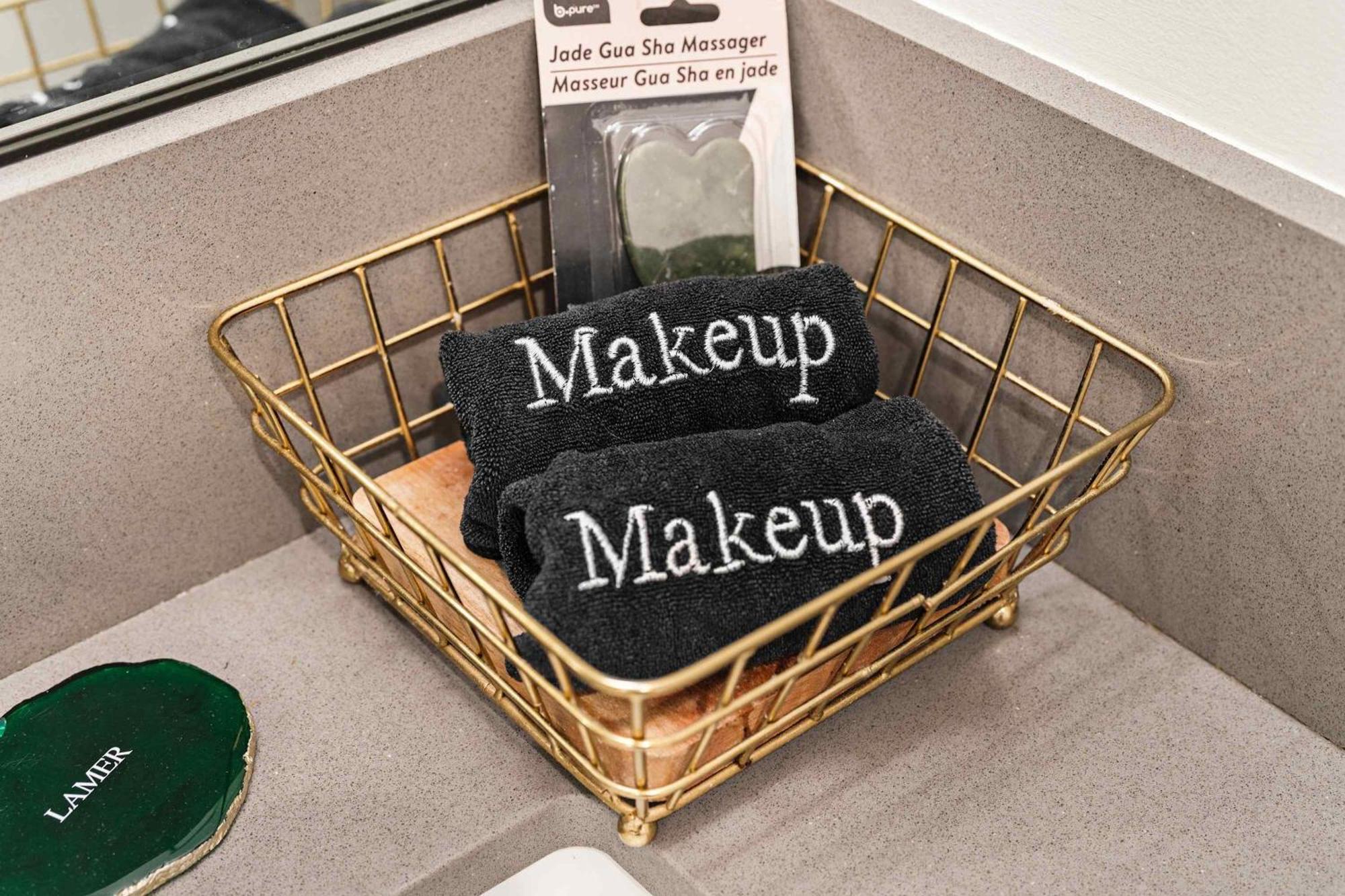 Apartment Two-bedroom Family Downtown Pool *