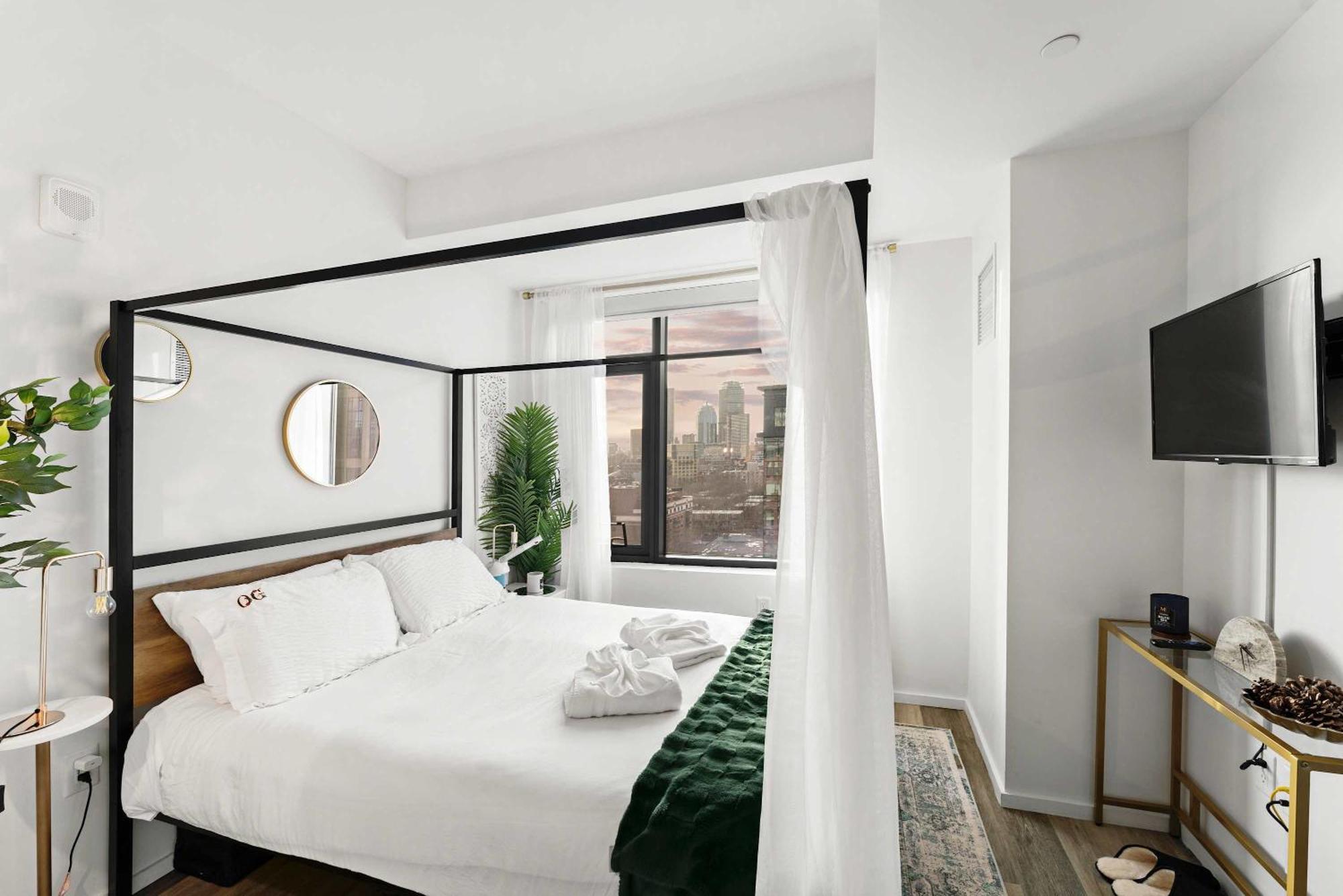 Luxury South End With Views *