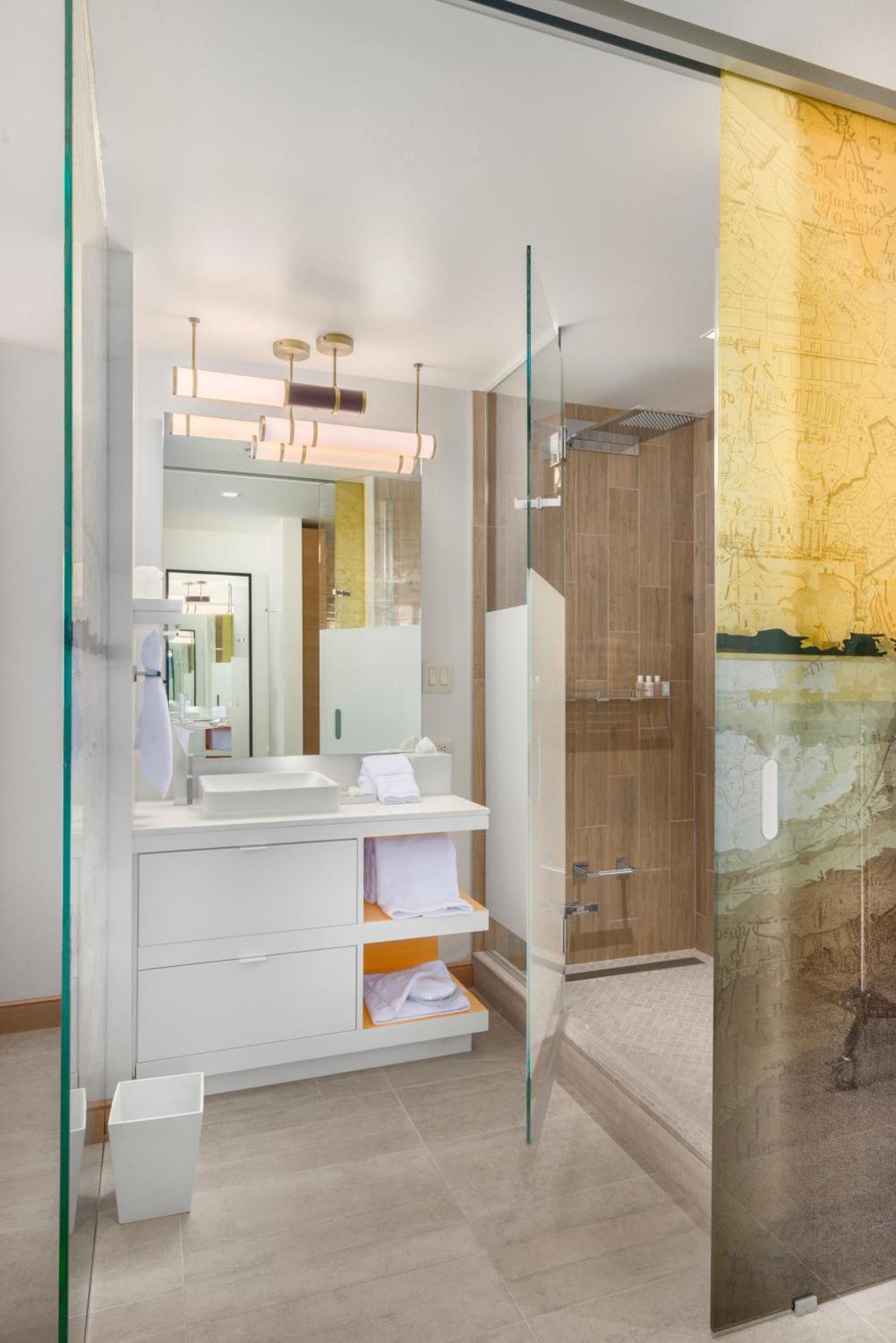 The Envoy Hotel, Autograph Collection Hotel Boston