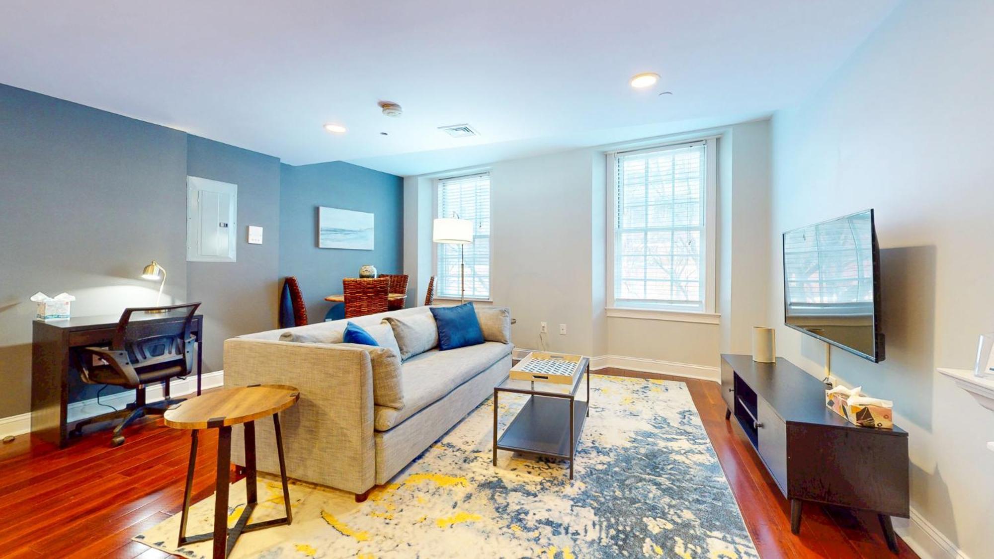 Apartment Roomy 1-bedroom - Faneuil Hall And Quincy Market Boston