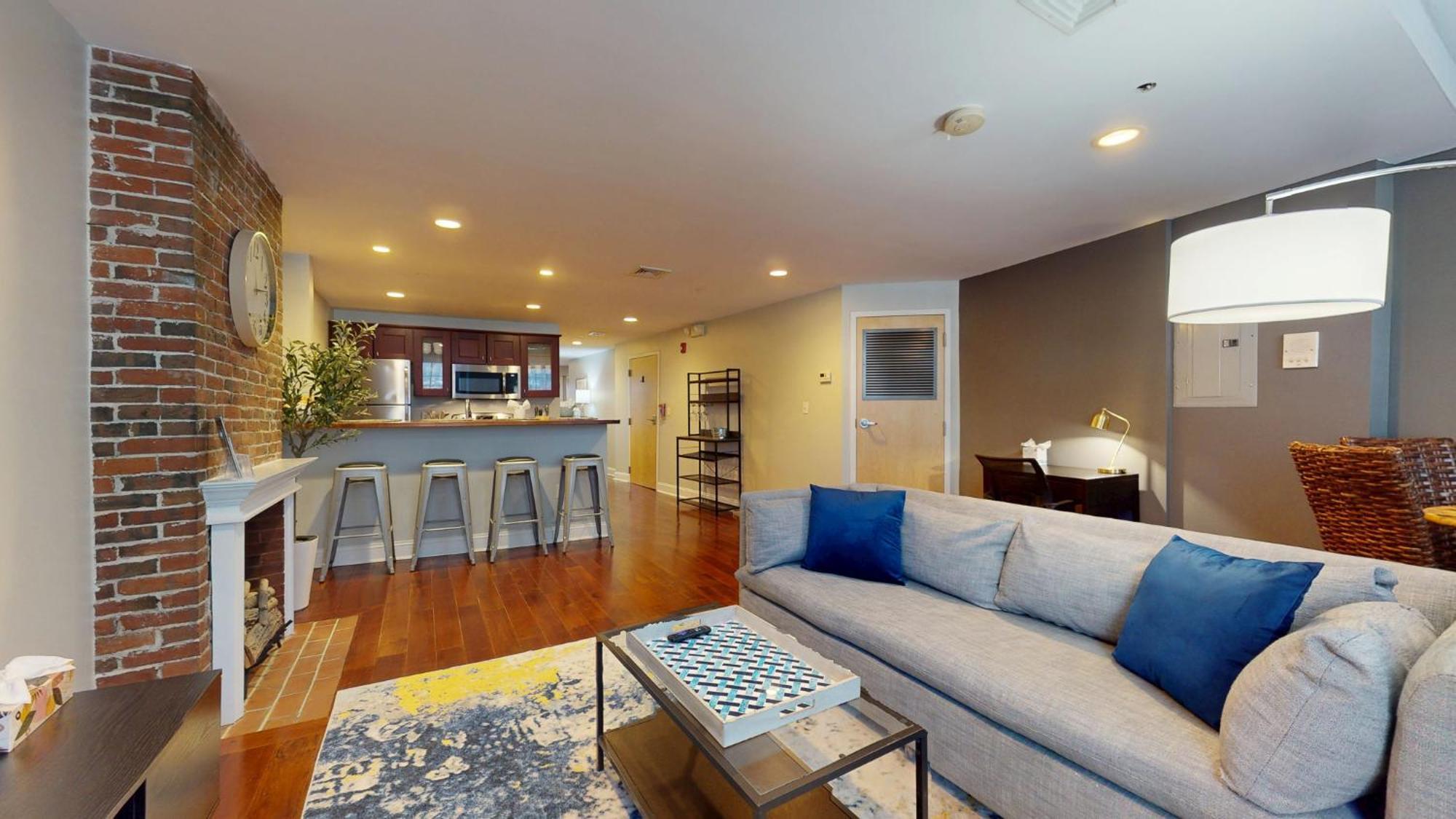 Roomy 1-bedroom - Faneuil Hall And Quincy Market Apartment Boston