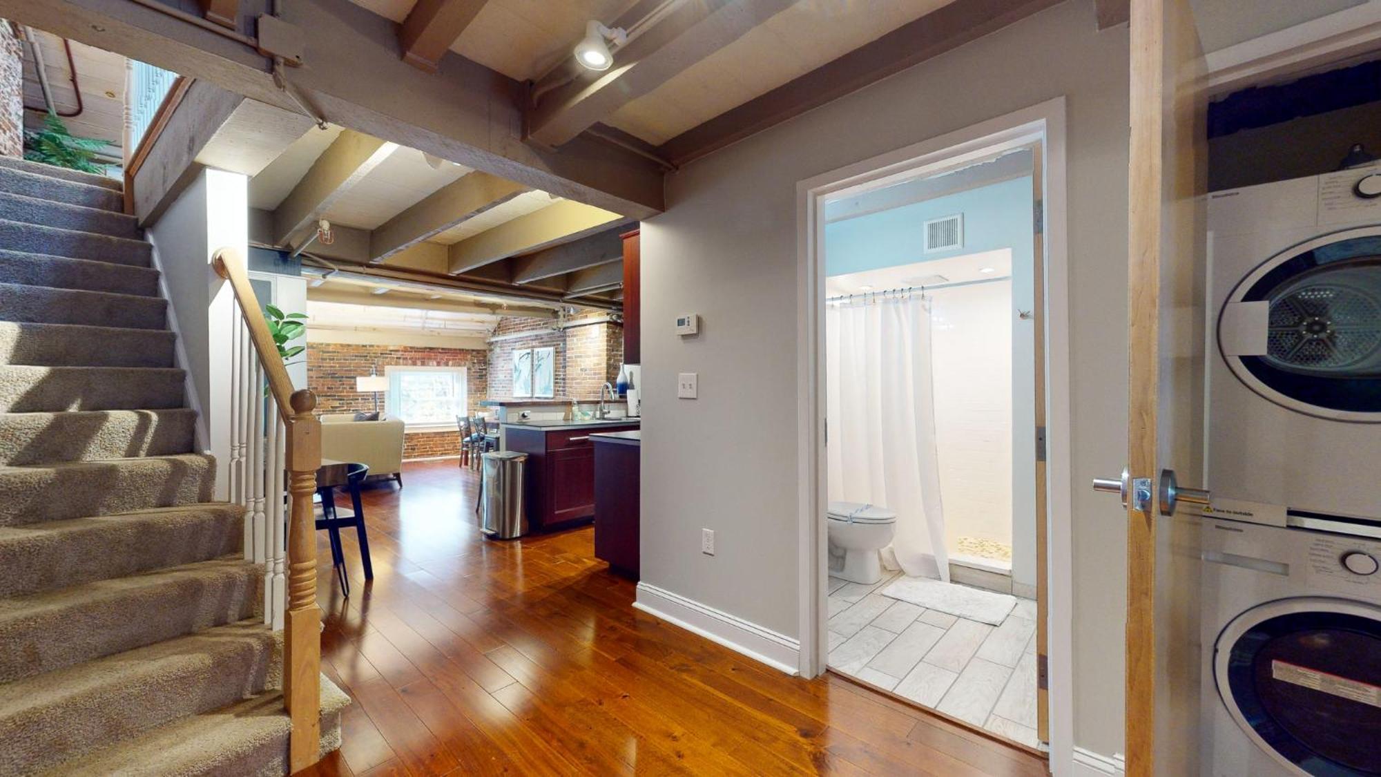 Elegant 2br 009mi Faneuil Hallquincy Market Apartment