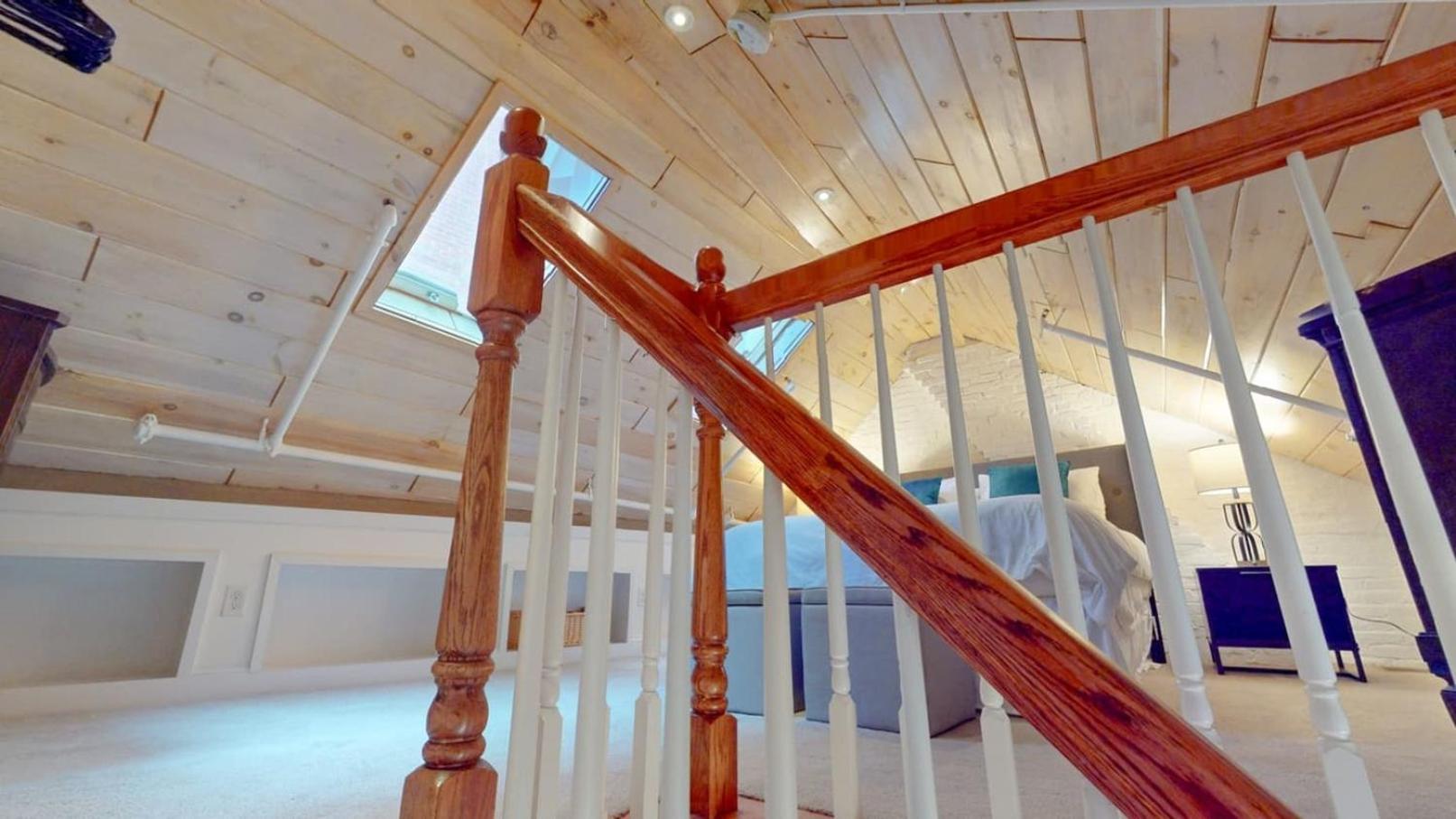 Tri-level, Skylighted, Faneuil Hallquincy Market Apartment *