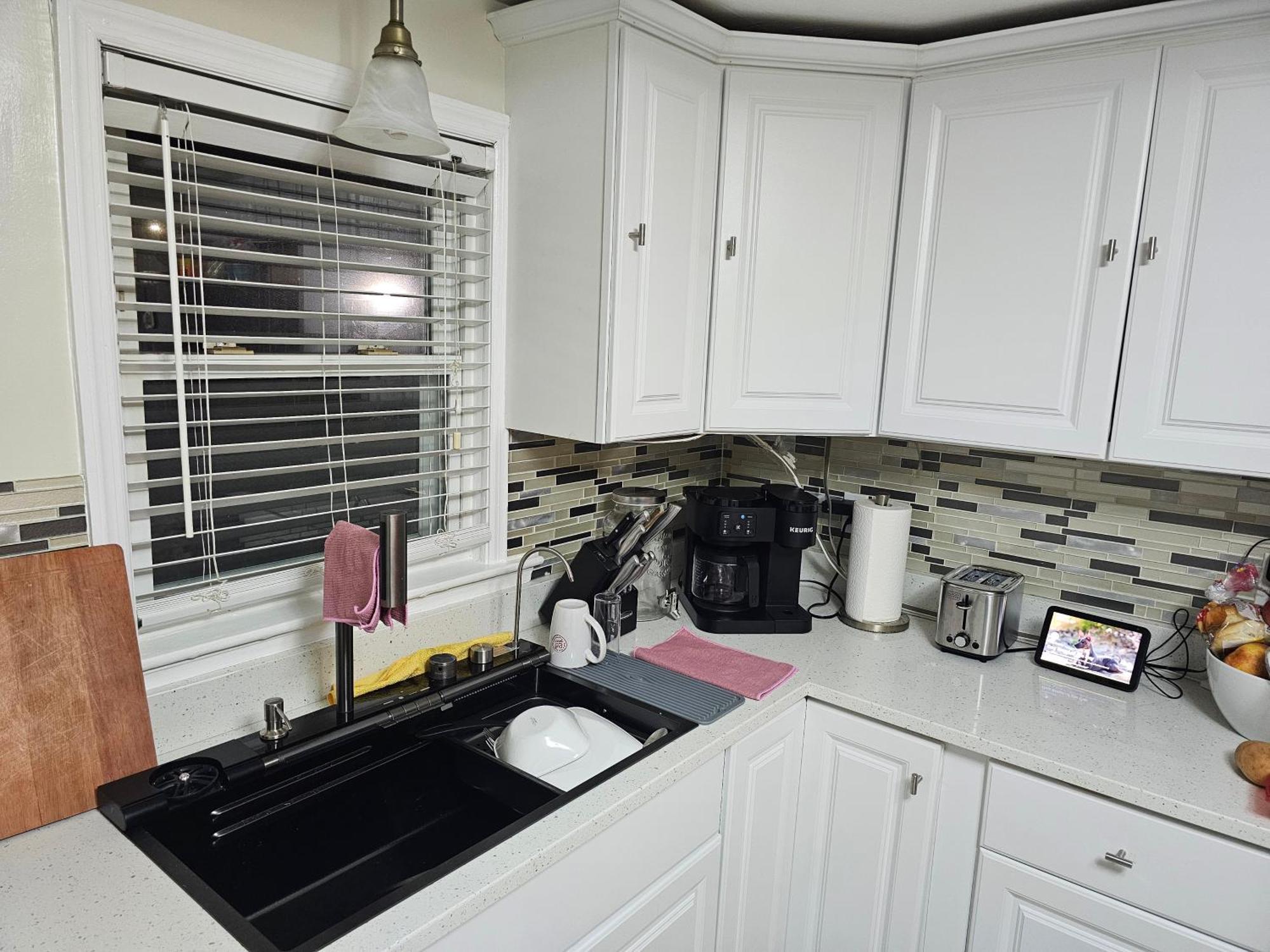 Available In A Hyde Park, Neighborhood Homestay