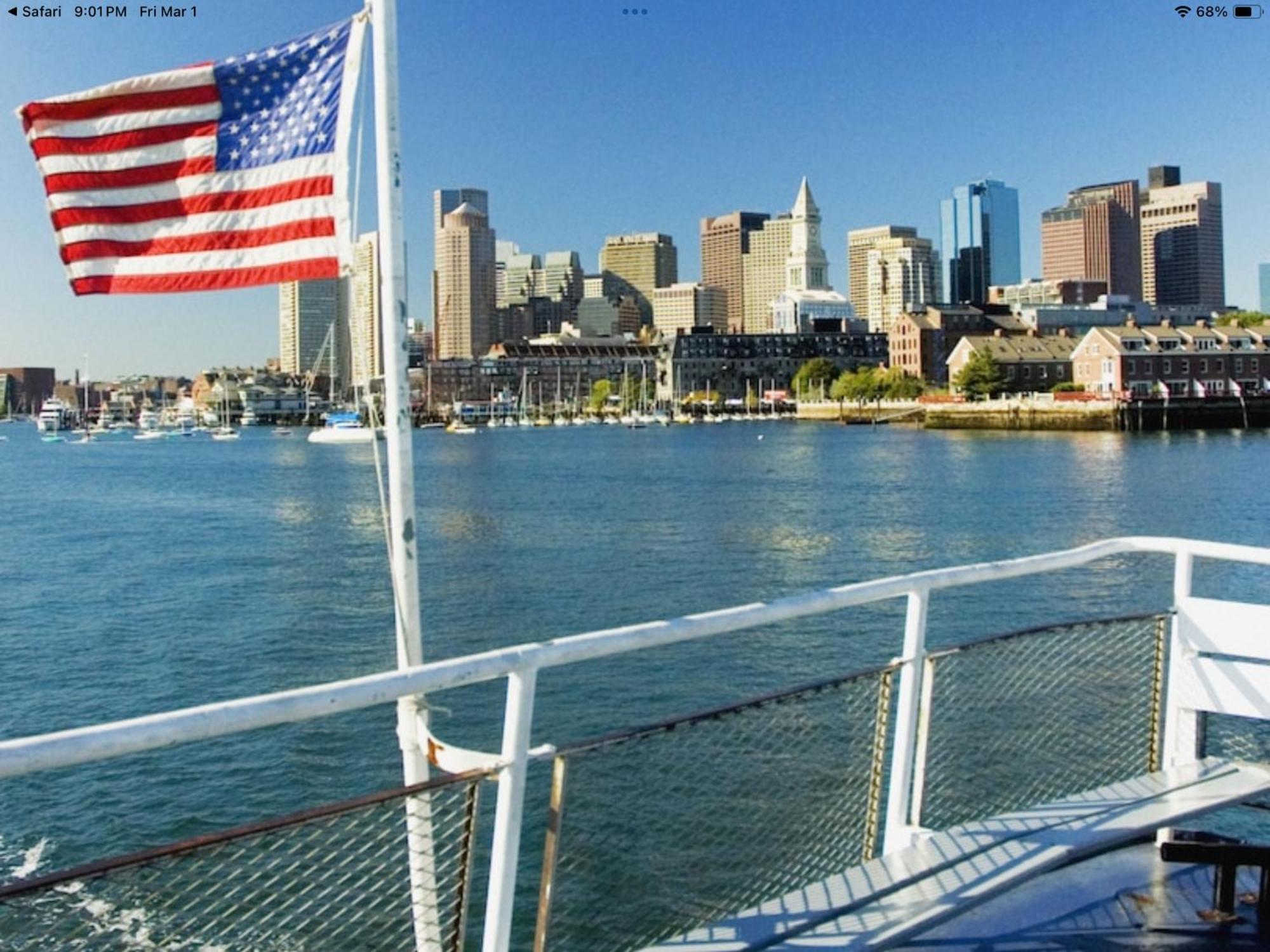 Homestay Large Bedroom With Private Bathroom Step To Train &buses In