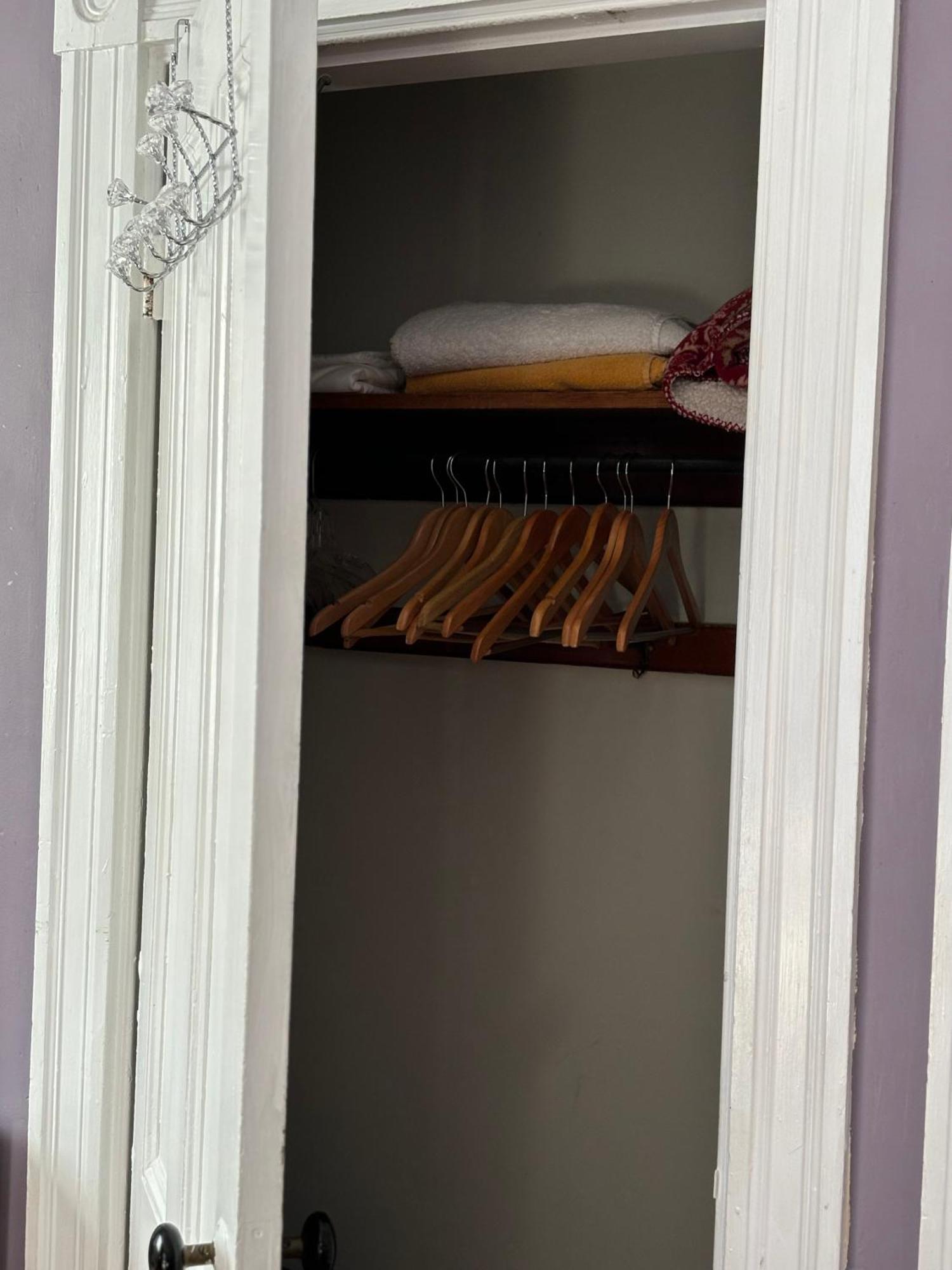 Private Bedroom Near Train&buses * Boston