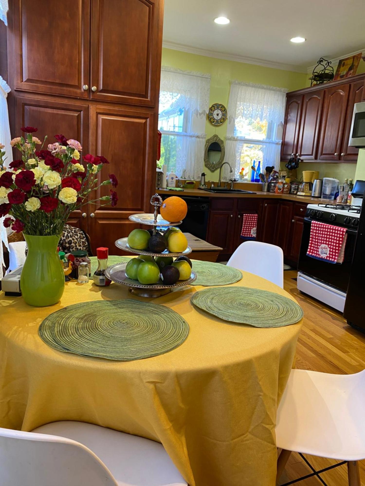 Private Bedroom Near Train&buses * Boston