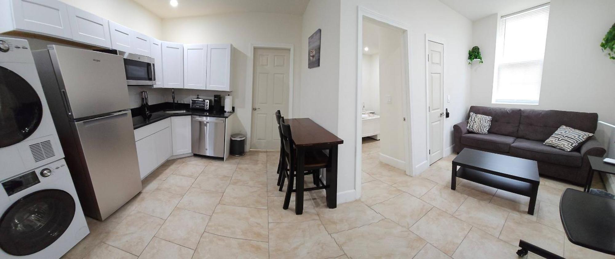 1-bedroom Apt-9b1 20 Minutes To Downtown