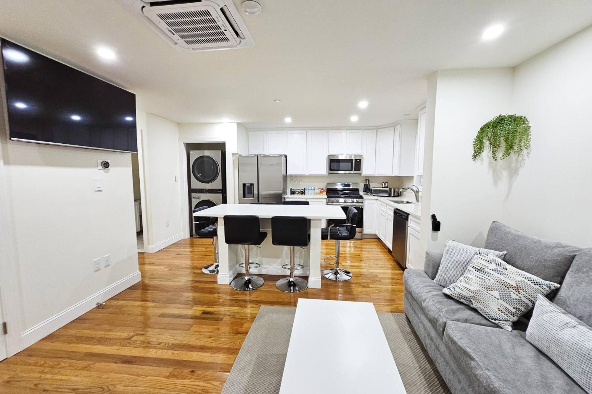 Apartment 3-bedroom 9b2 20-minuite To Downtown *