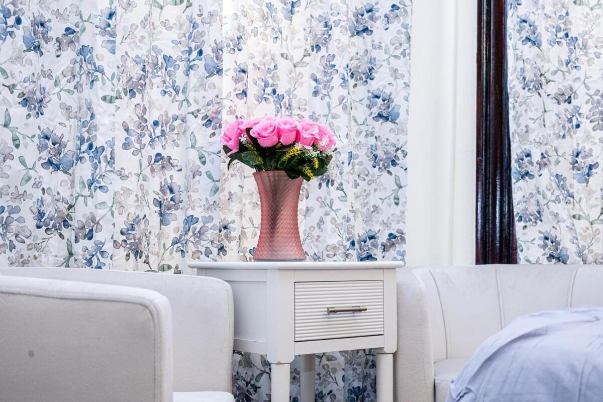 Nightingale Hideaway Apartment *