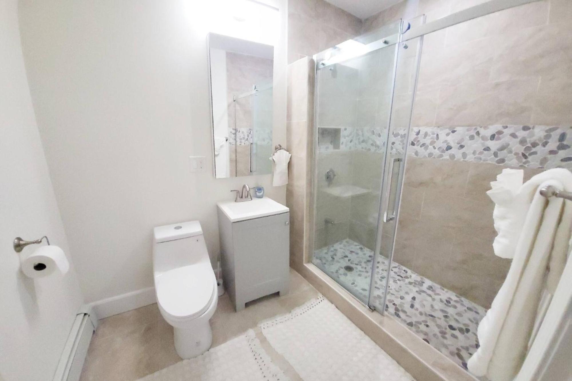 1-bedroom Apt-7b1 20-minuite To Downtown Apartment Boston