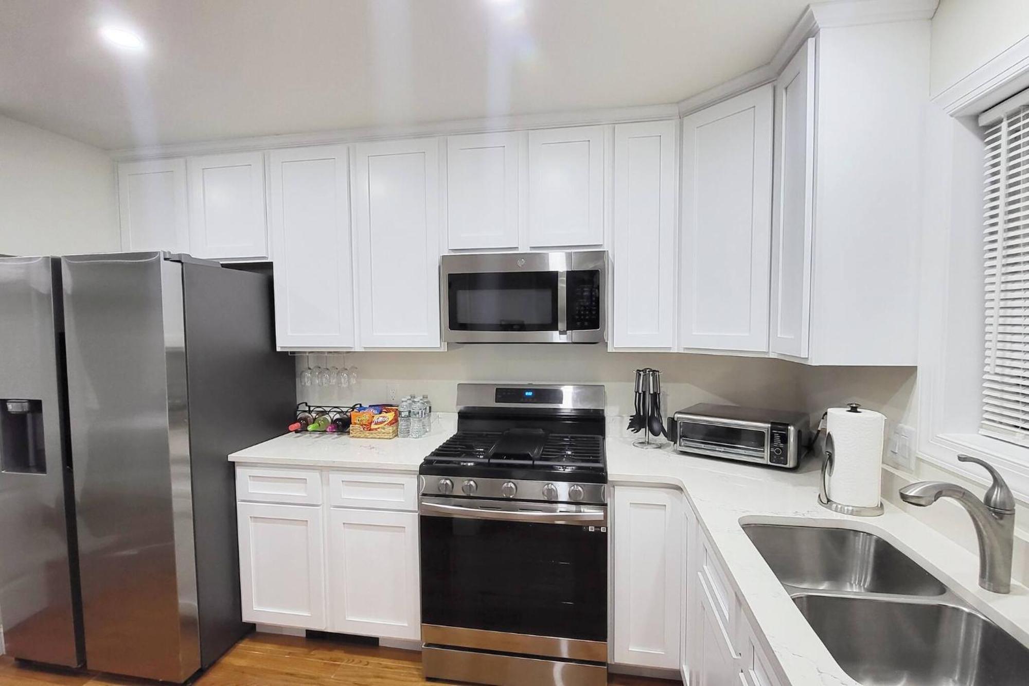 Apartment 3-bedroom 9b2 20-minuite To Downtown *