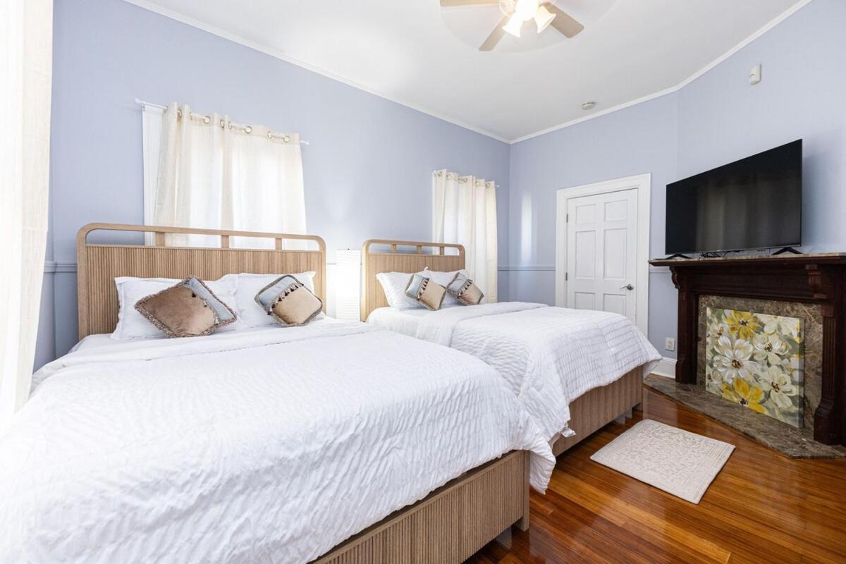 Nightingale In * Boston