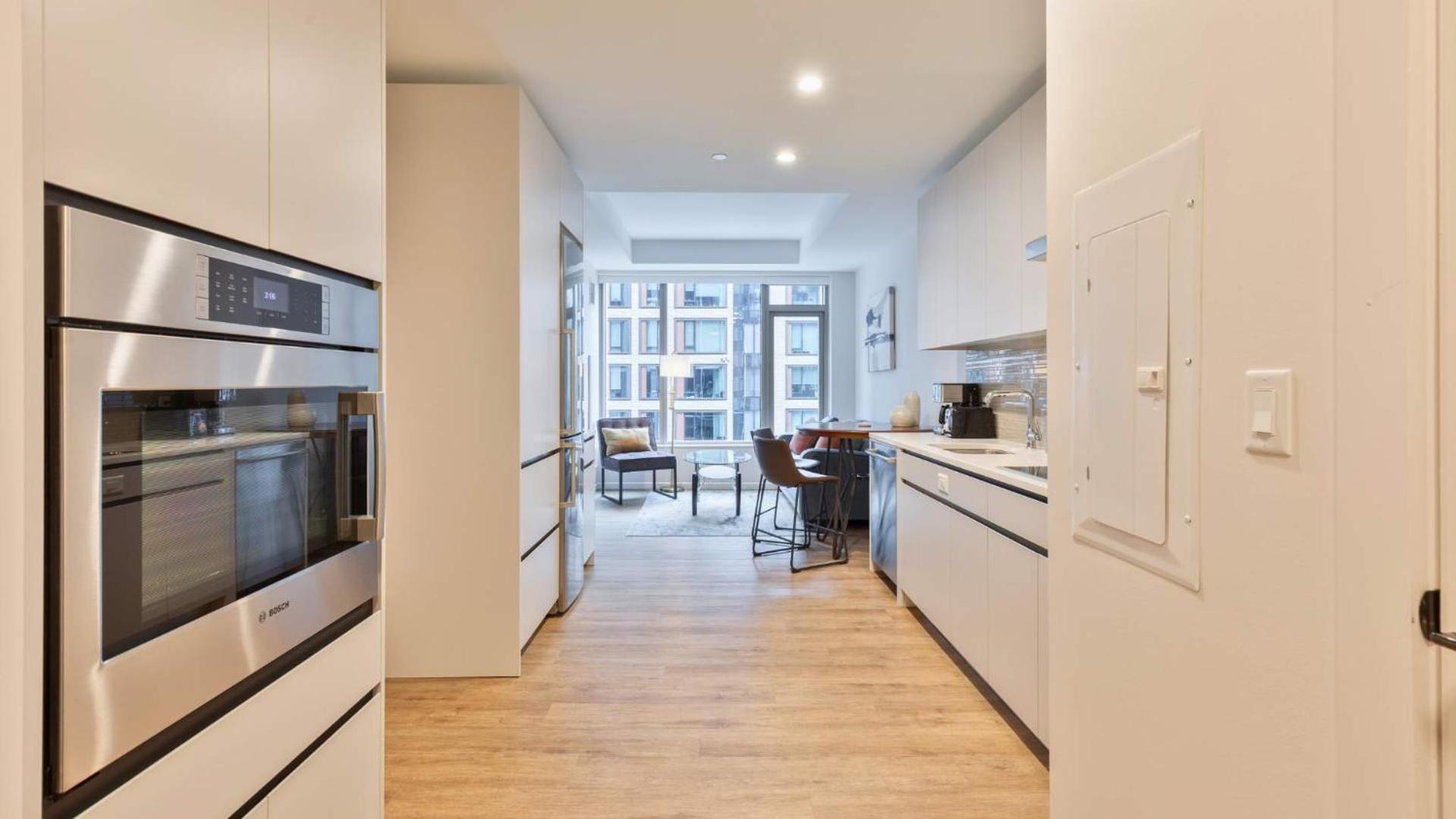 Luxury Heart Of Seaport Walk Downtown