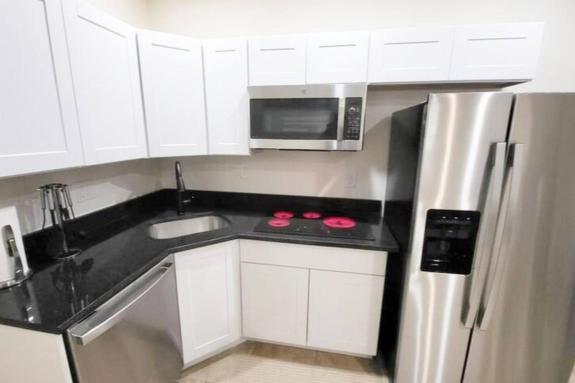 1-bedroom Apt-7b1 20-minuite To Downtown Boston