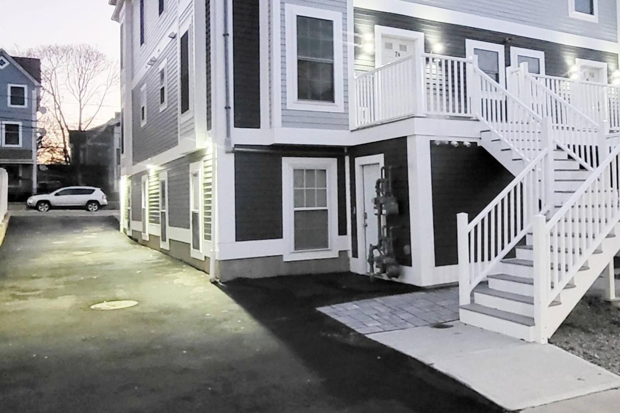 3-bedroom Apt-7b2 20-minuite To Downtown * Boston