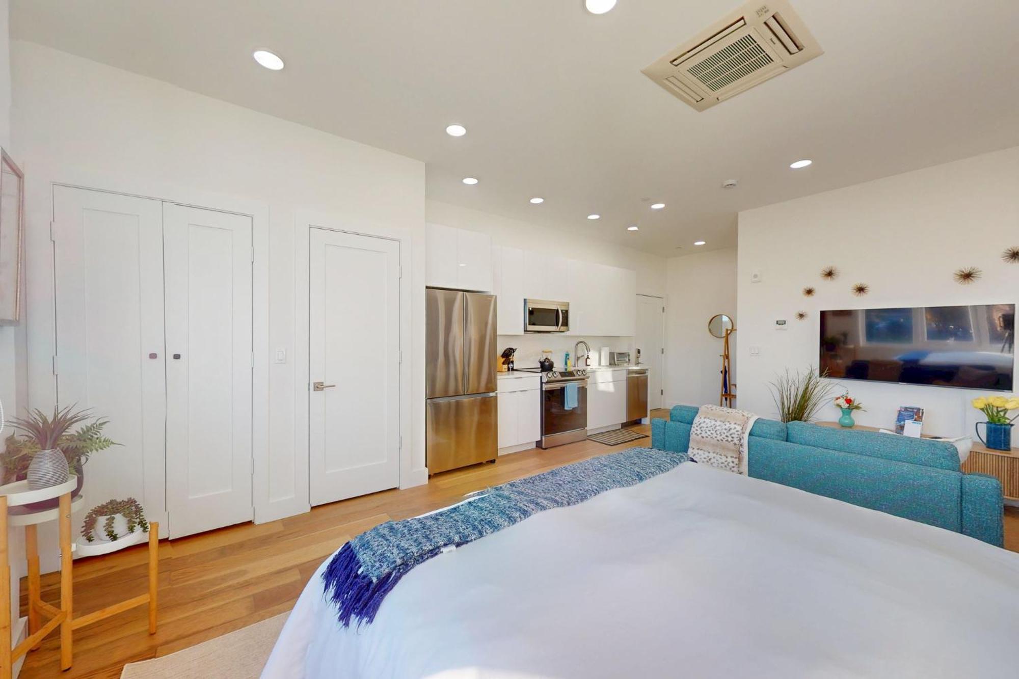 Landing - Rooftop Deck, Near Mbta