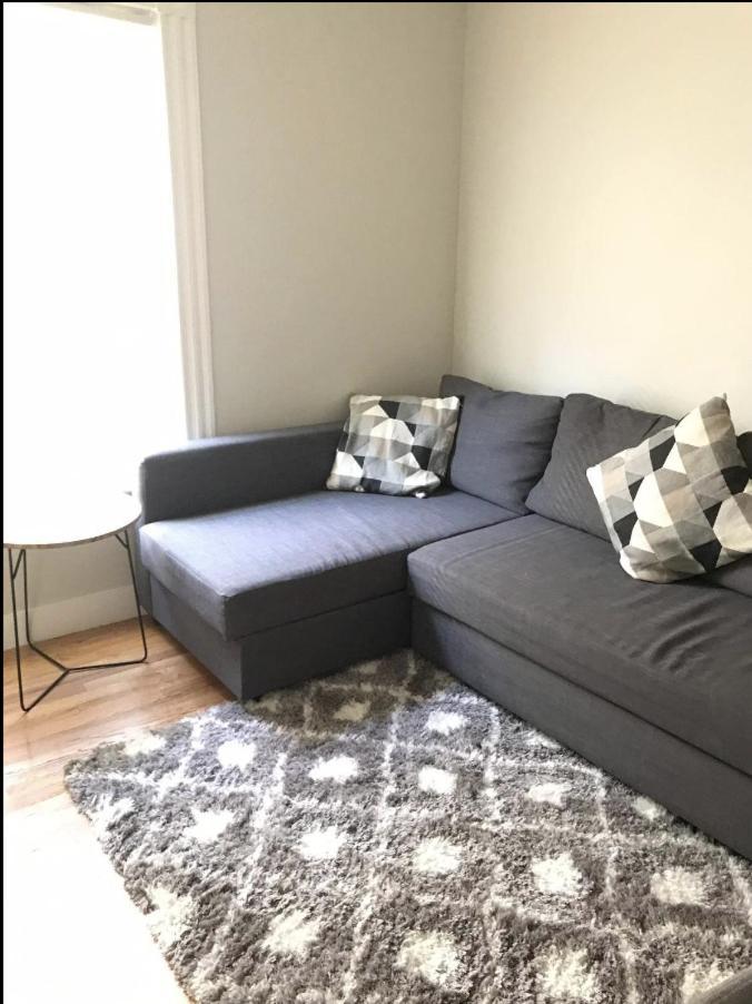 Renovated 2br Near Bu, Bc & Line, Ideal For Long *