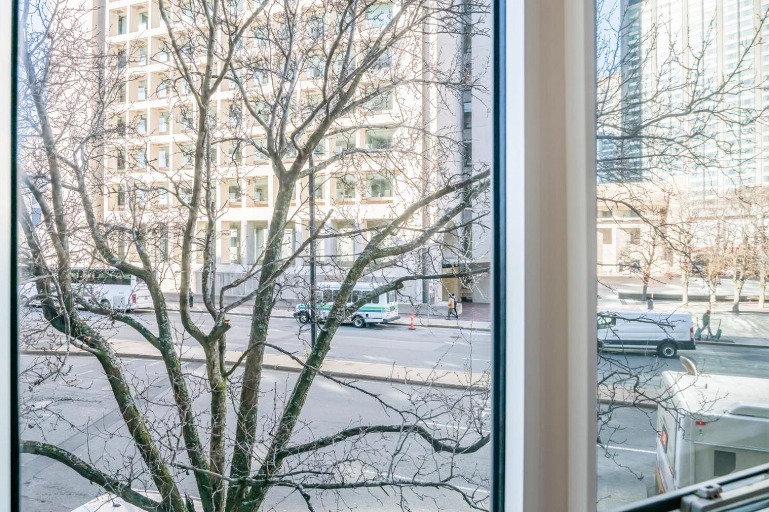 Blueground Prudential St Botolph Pool Nr Public Library Bos-1117 *