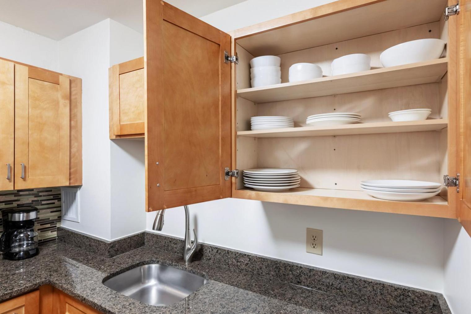 Blueground Prudential St Botolph Pool Nr Public Library Bos-1117 *