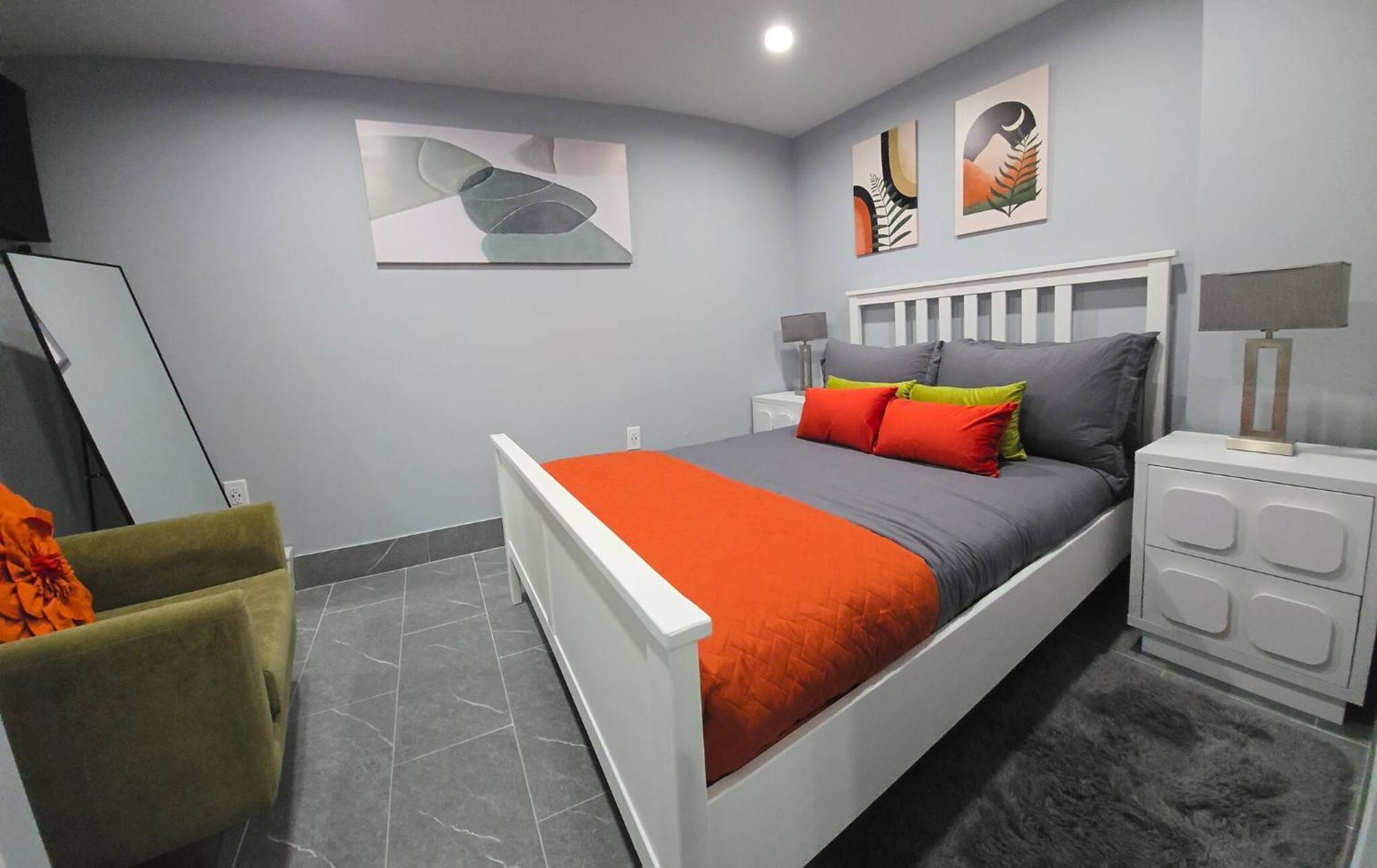 Apartment 2br Lower Garden-level 20min Boston