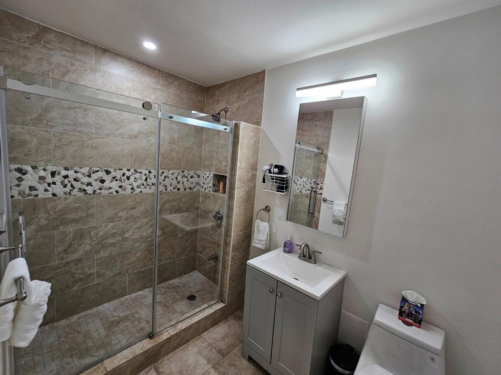 1-bedroom Apt-9b1 20 Minutes To Downtown * Boston