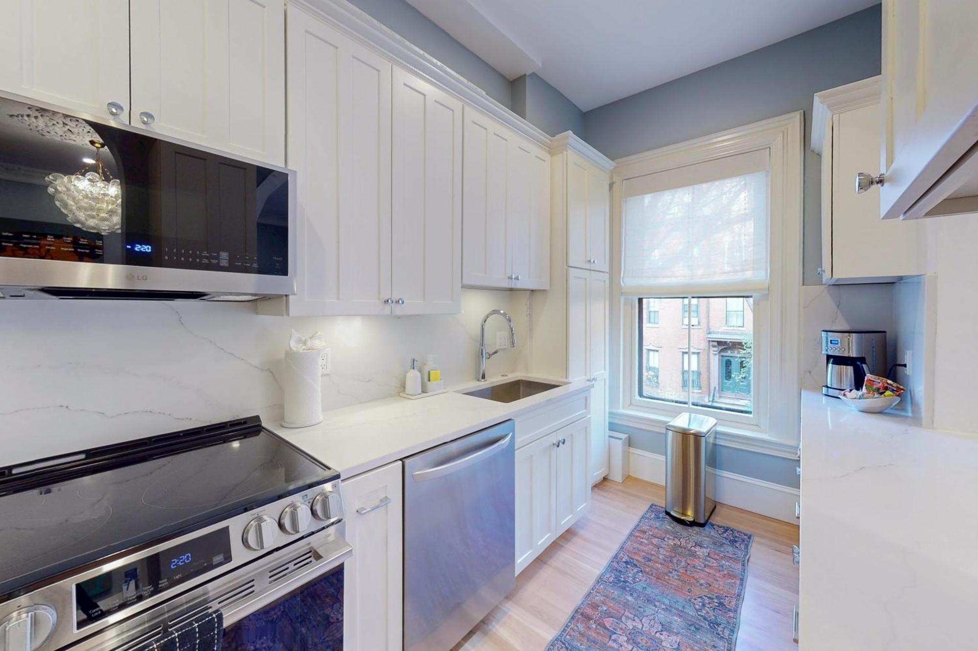 Stylish 2br In South End W In-unit Laundry Apartment *