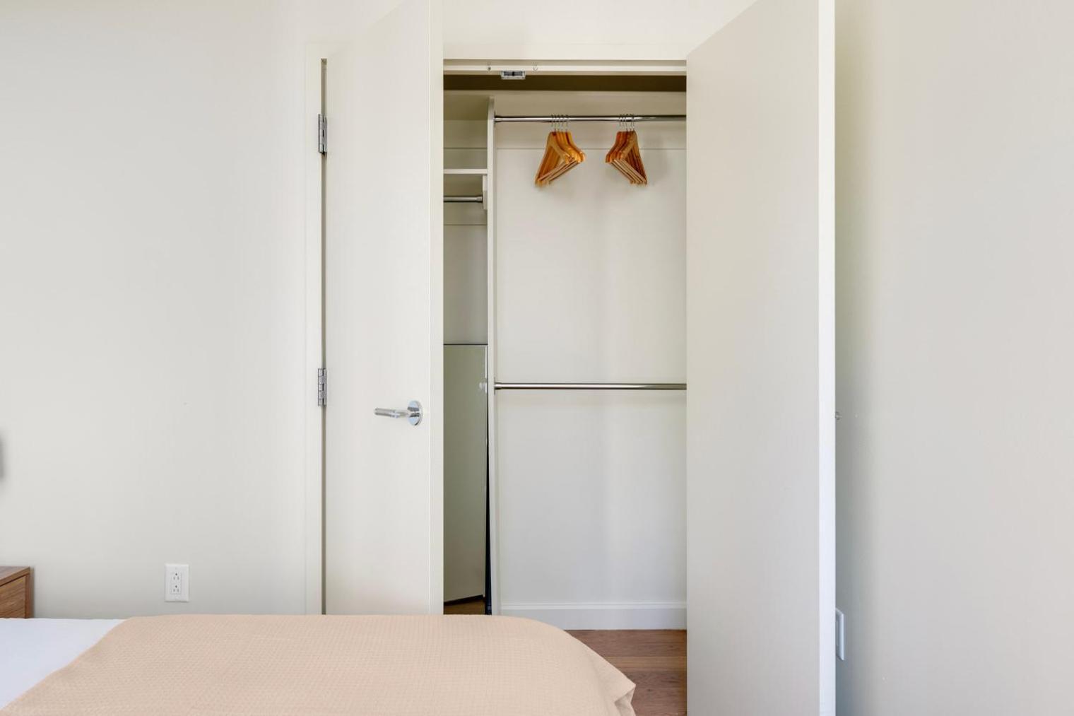 Blueground Bay Village Fitness Center Nr Common Bos-1235 * Boston